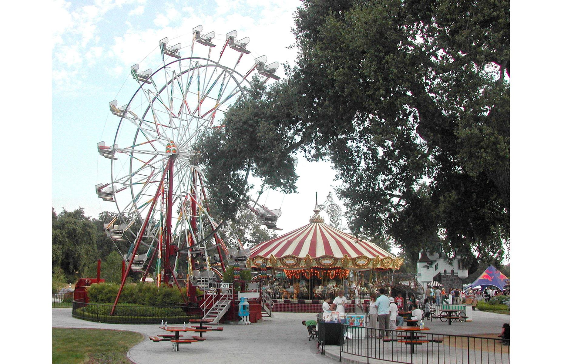 Neverland Ranch, Los Olivos, USA: Unbelievably expensive abandoned mansions