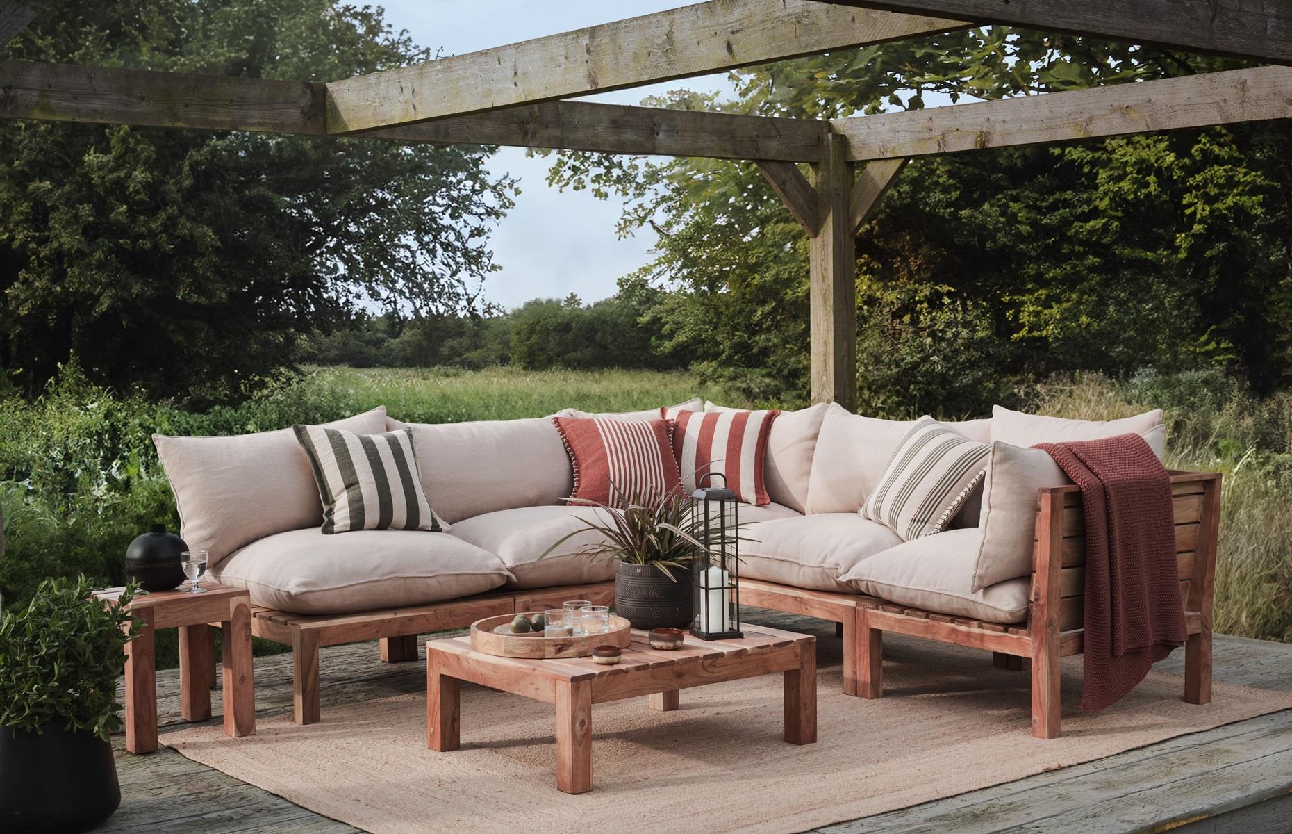 Repair garden furniture