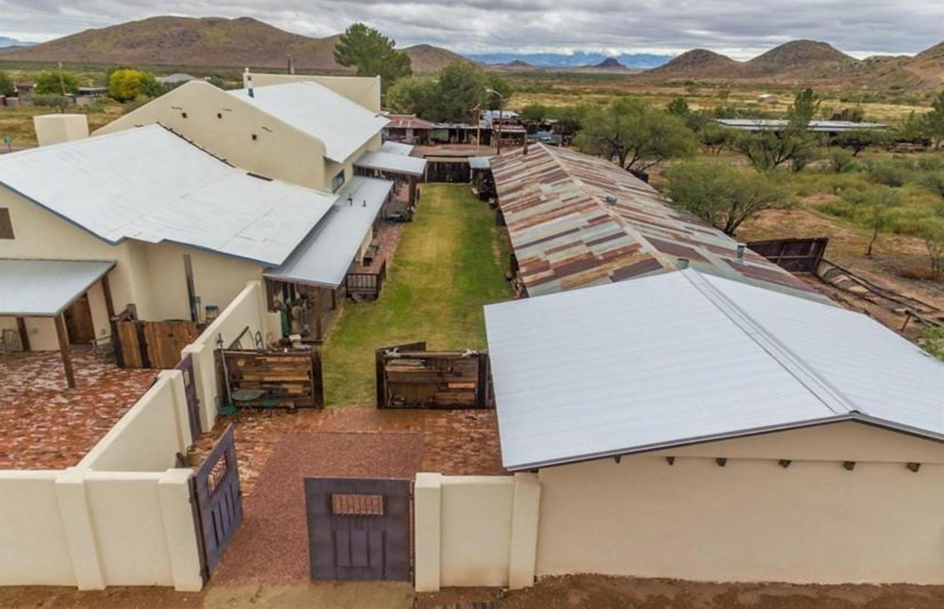 Pearce, Arizona, USA: $944,000