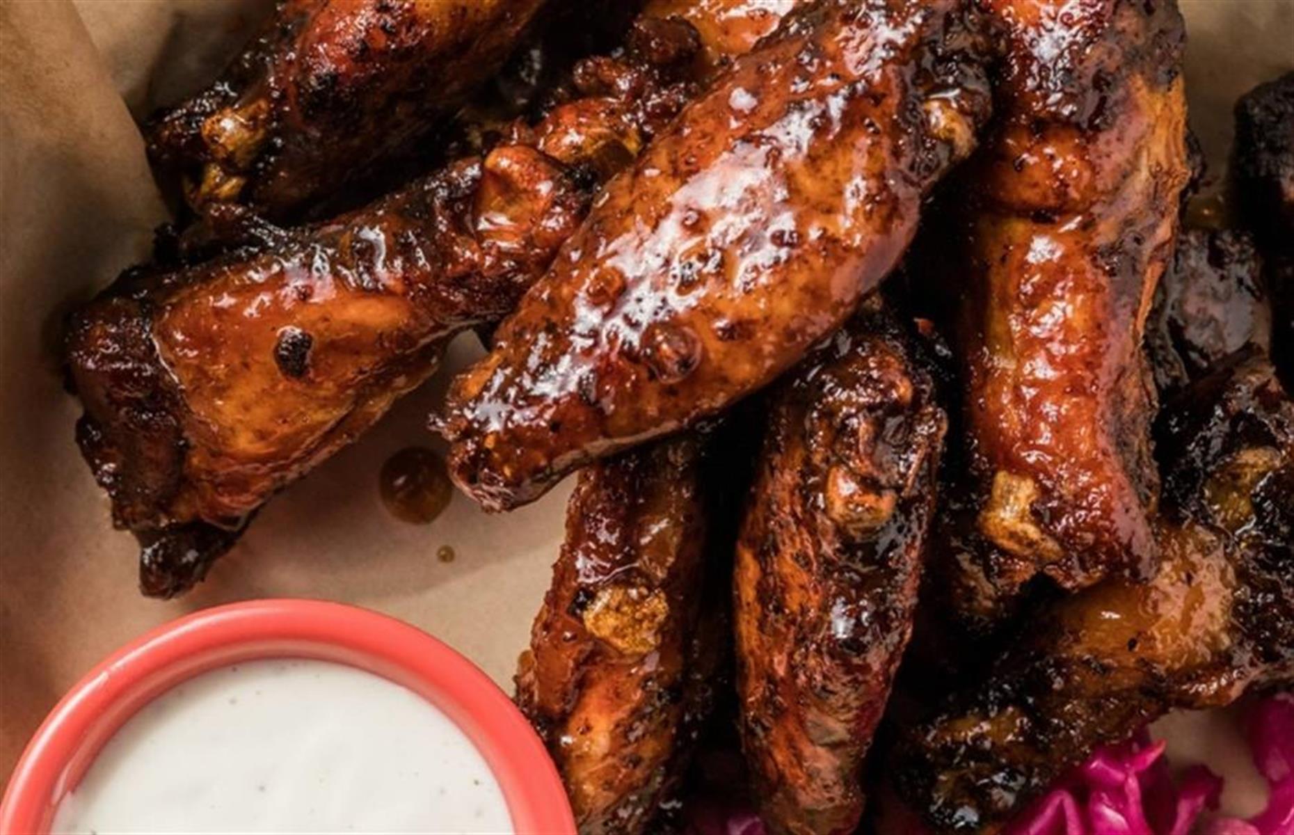 Mississippi: Pepsi-Cola smoked wings, The Pig & Pint, Jackson
