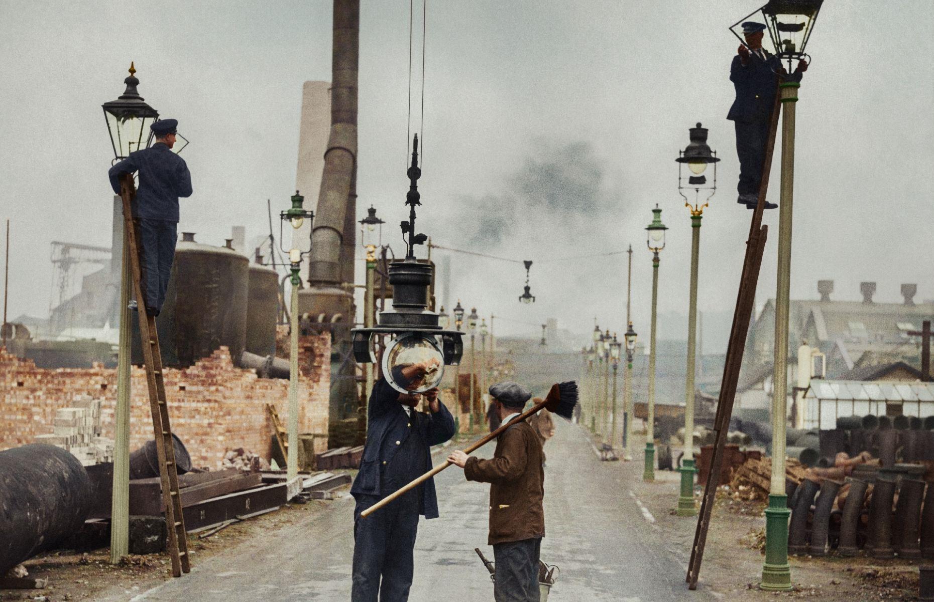 1934: Wandsworth Gasworks