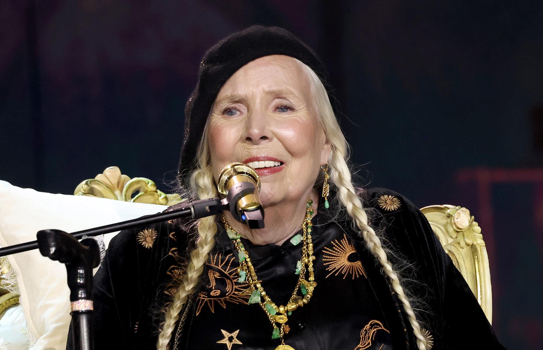 Joni Mitchell, 81