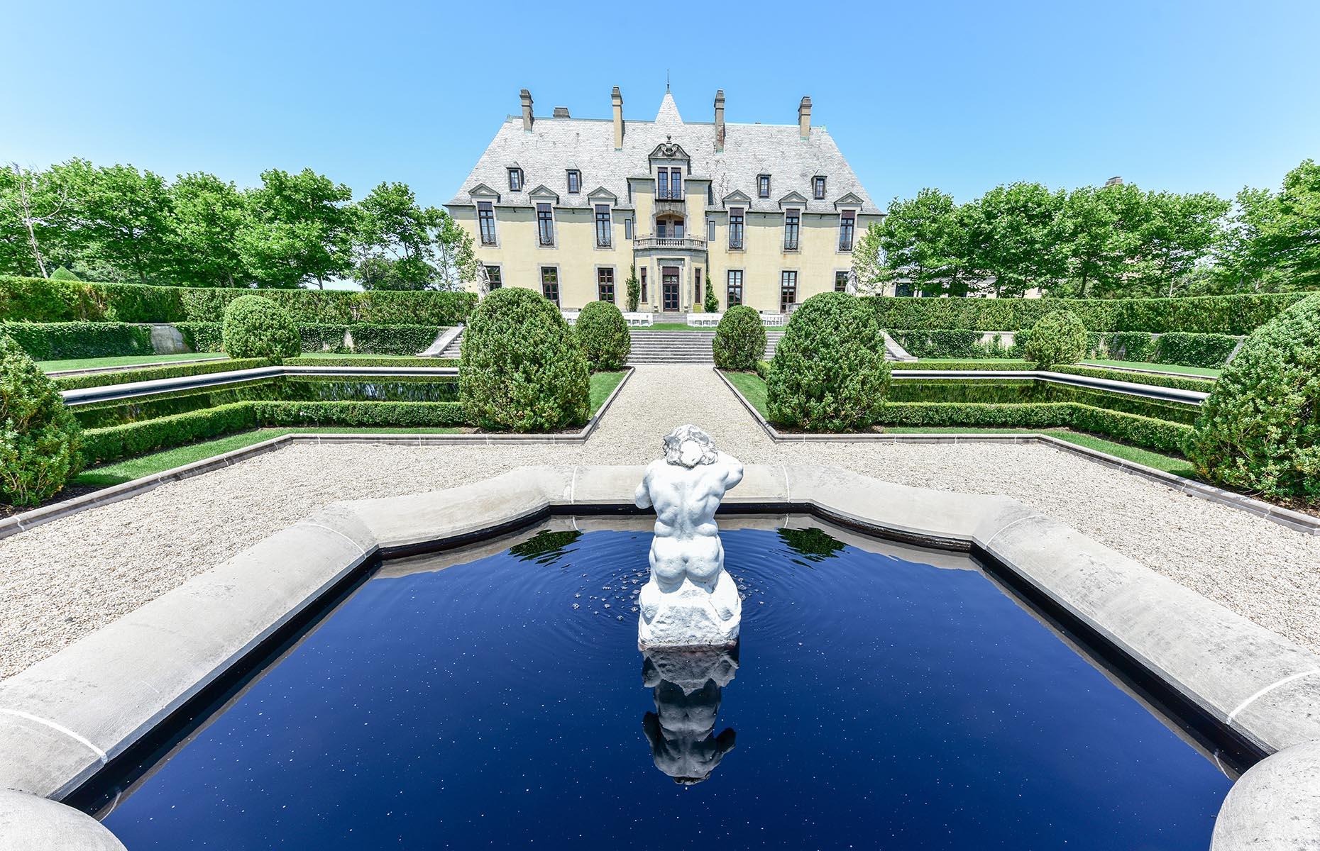 Oheka Castle, Huntington, New York