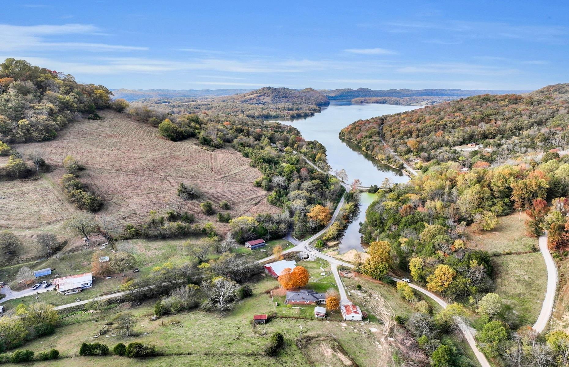Idyllic cattle farm, Tennessee, USA: $575,000 (£454k)