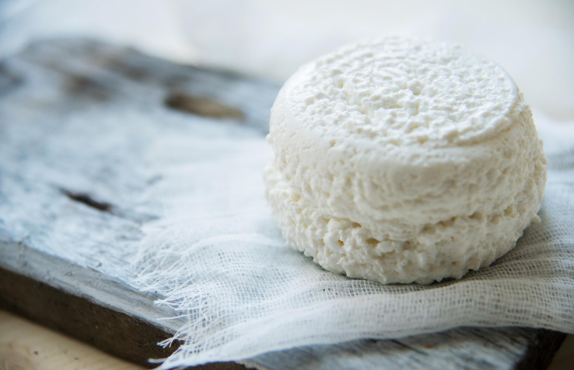 Goats' milk cheeses