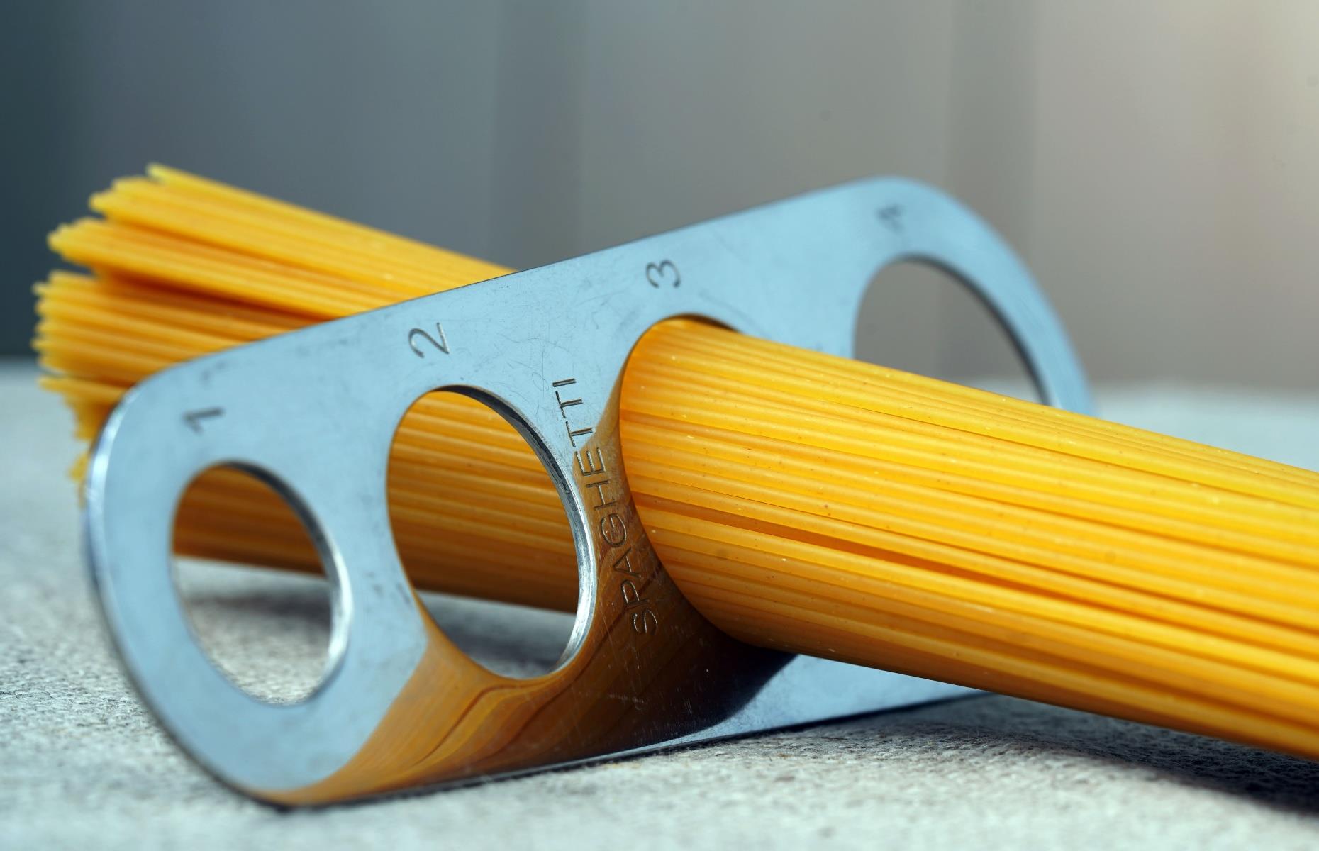 40. Pasta measurer