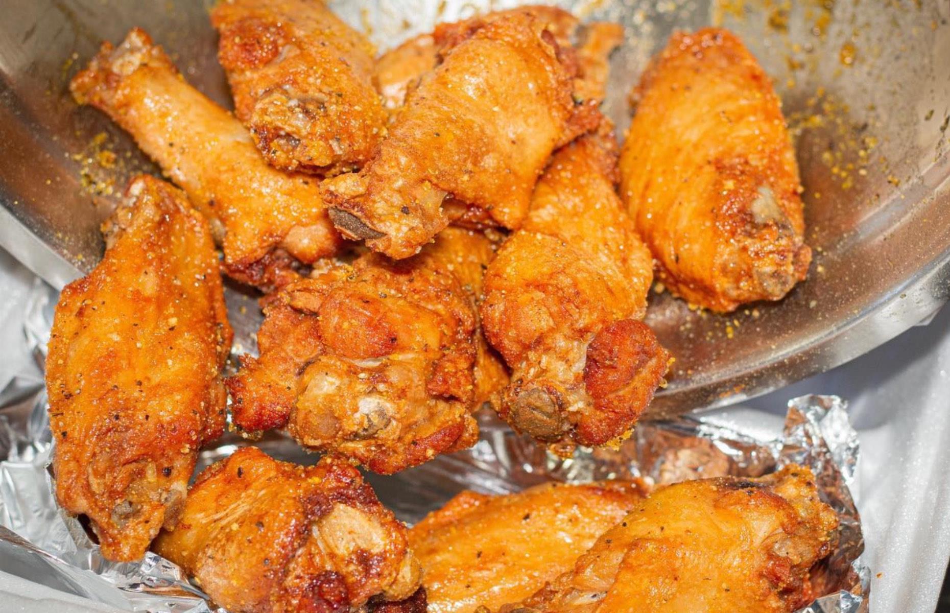 Tennessee: Strawberry Kick Wings, Rocky’s Wing Shack, Nashville