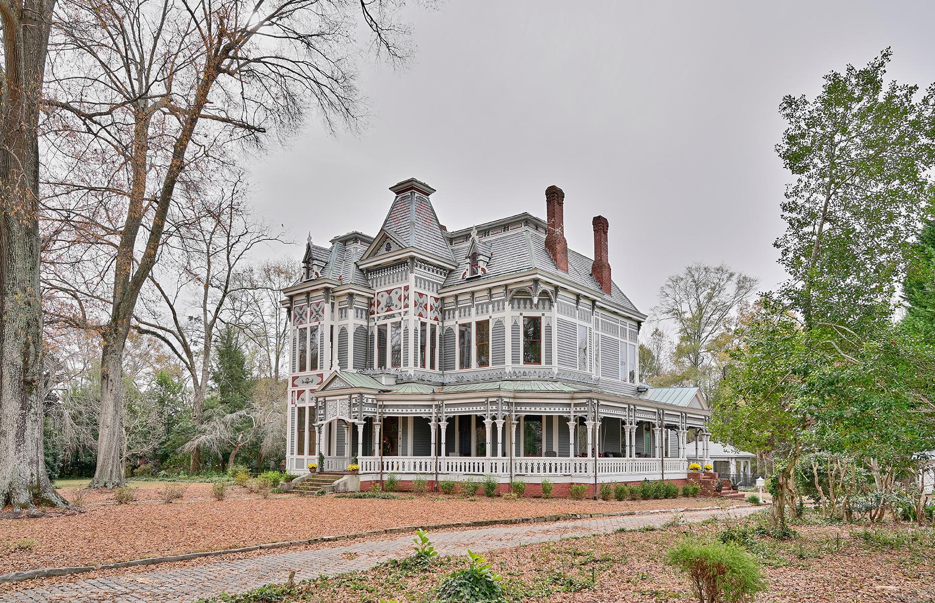 Georgia: Victorian villas