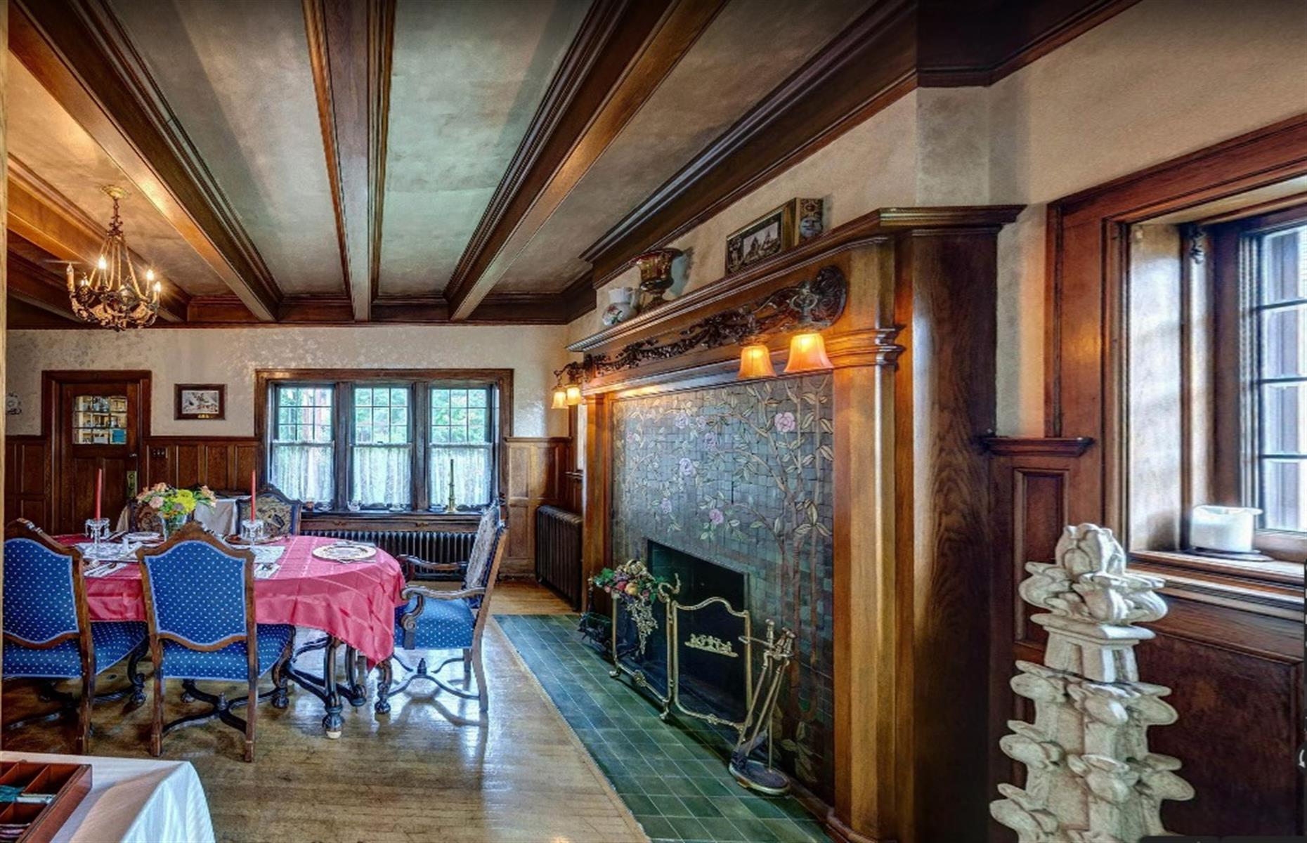 Wisconsin: Brumder Mansion, Milwaukee 