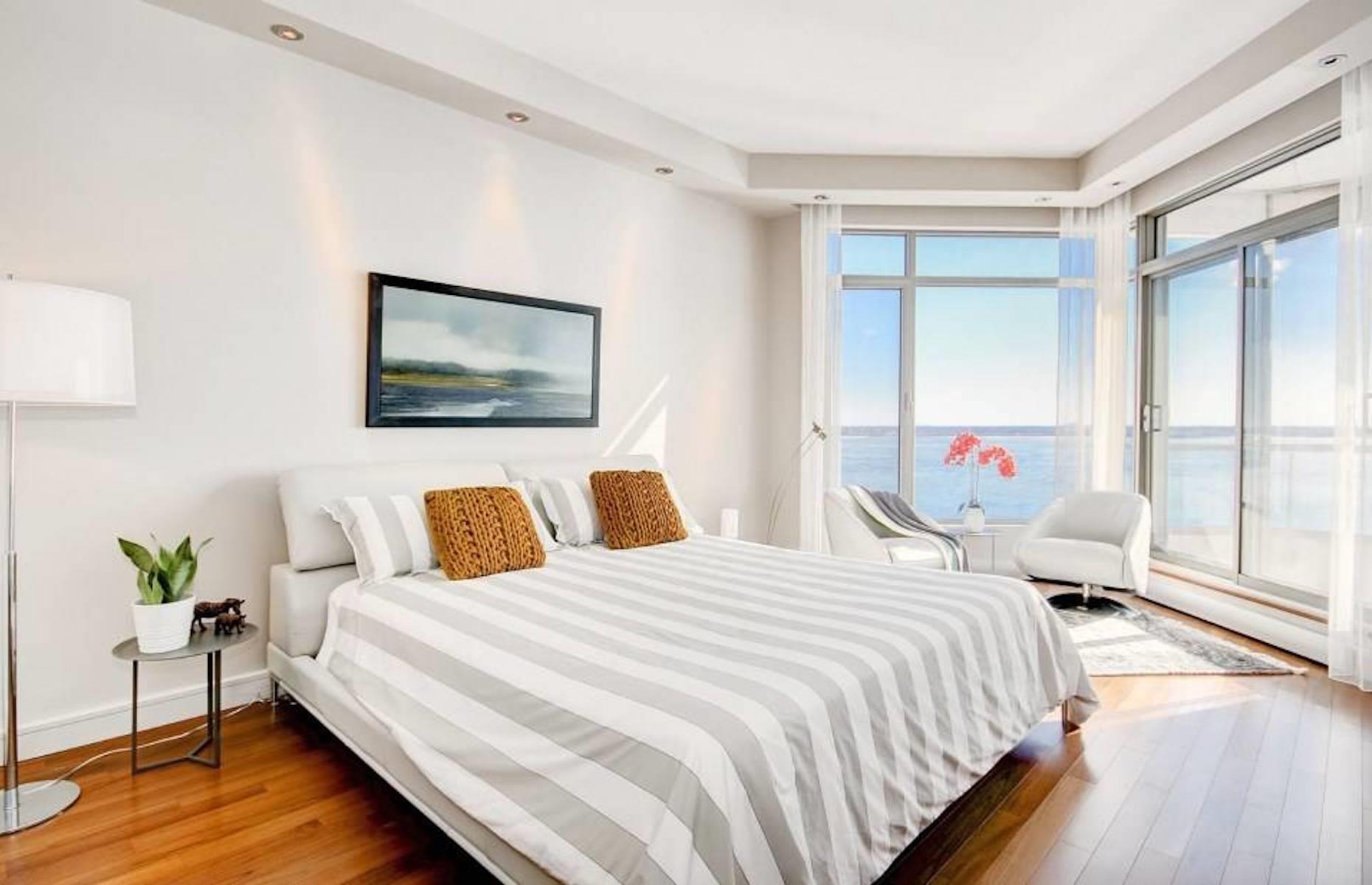 Riverside condo, Montréal, Canada: £1 million ($1.4m)