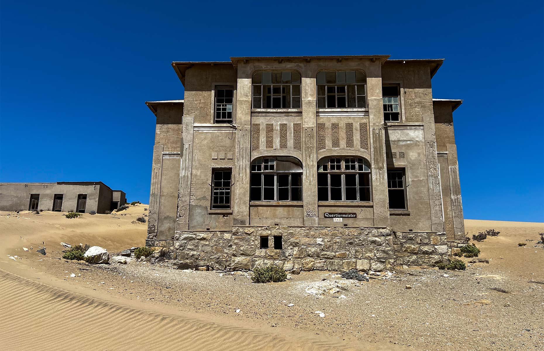 How a booming diamond town was consumed by the dunes 