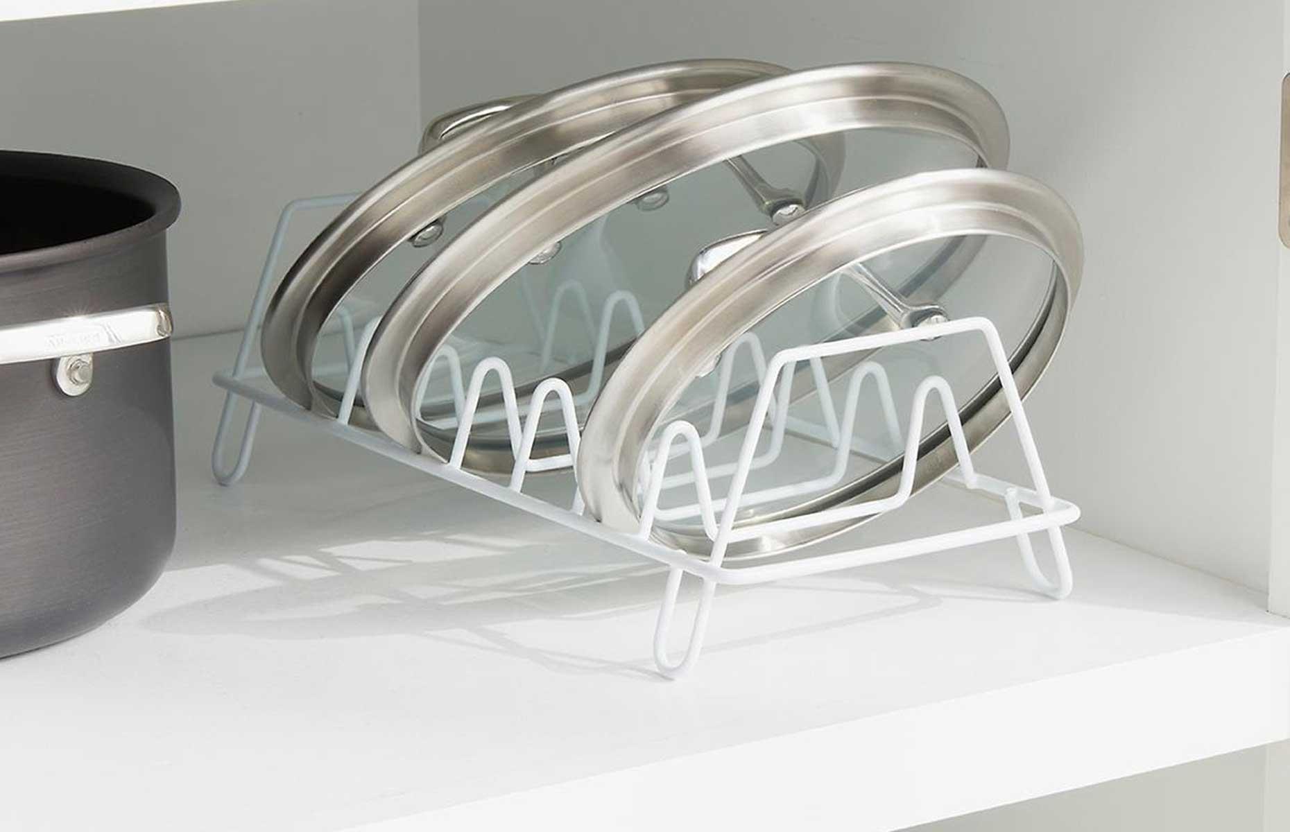 Stack and store pan lids