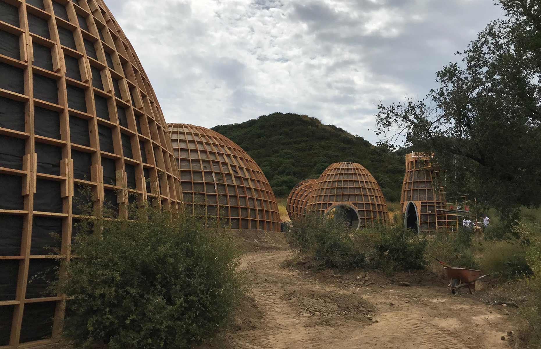 Kanye's Calabasas hideout