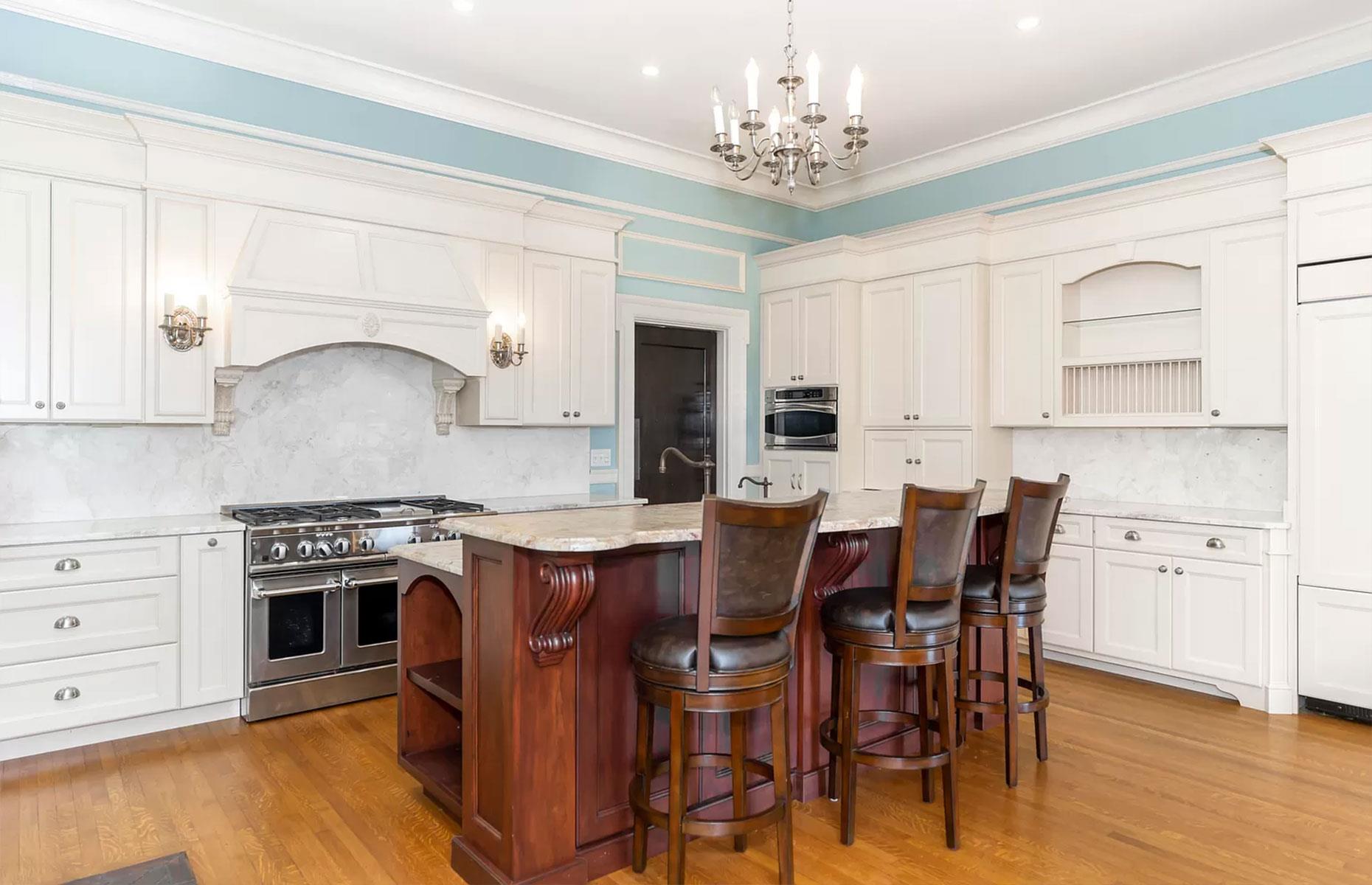 Grand 1920s house, Chattanooga, Tennessee: $1.2 million (£960k)
