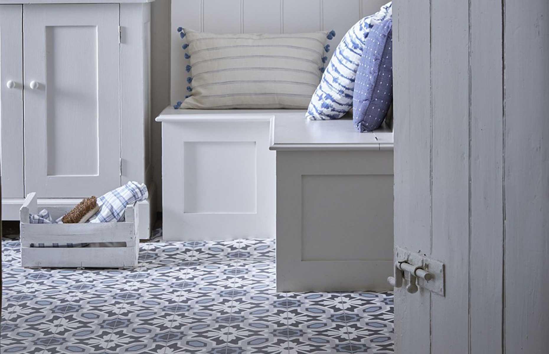 Colour in the floor