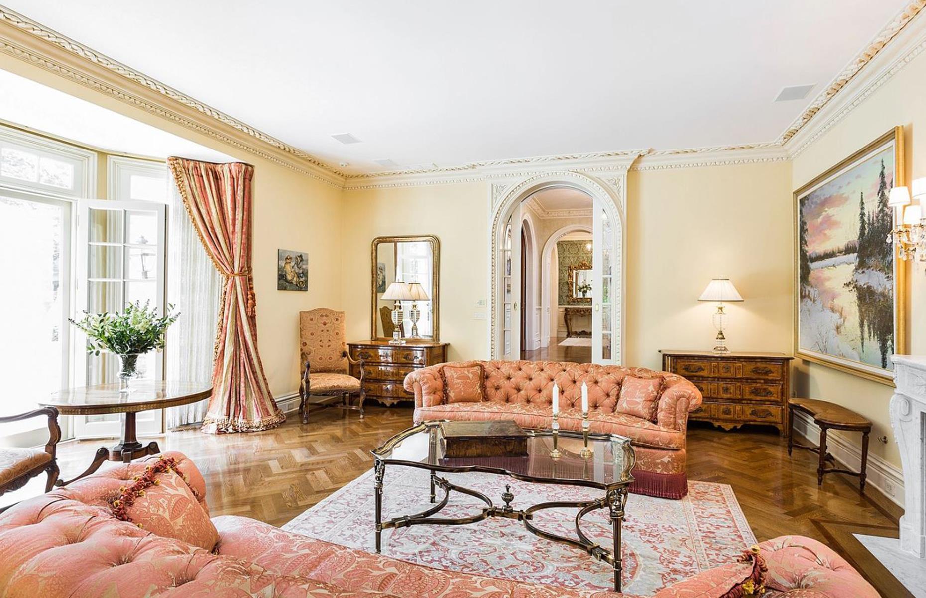 Indiana: Opulent family home, Indianapolis, $5.8 million (£4.4m): The most incredible homes for sale in every US state