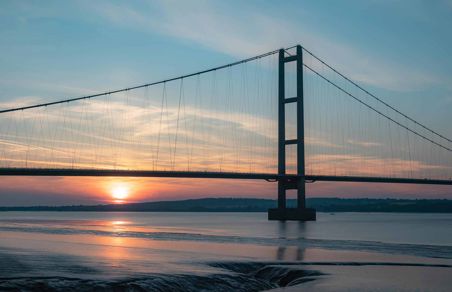 Humber Bridge, Lincolnshire and Yorkshire, England