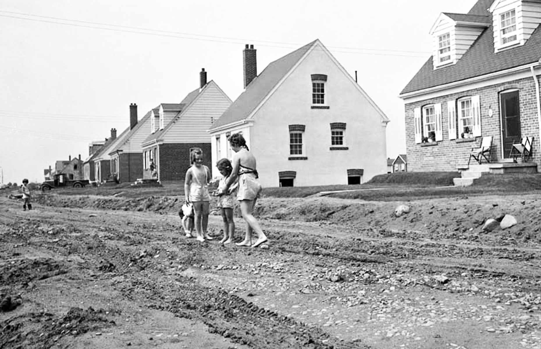 1945: the rise of prefab housing developments