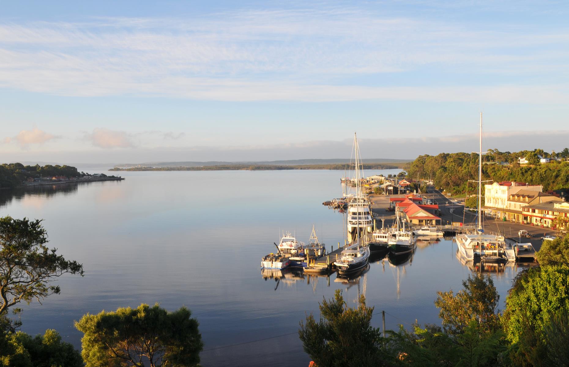 Tasmania: Cradle Mountain to Queenstown