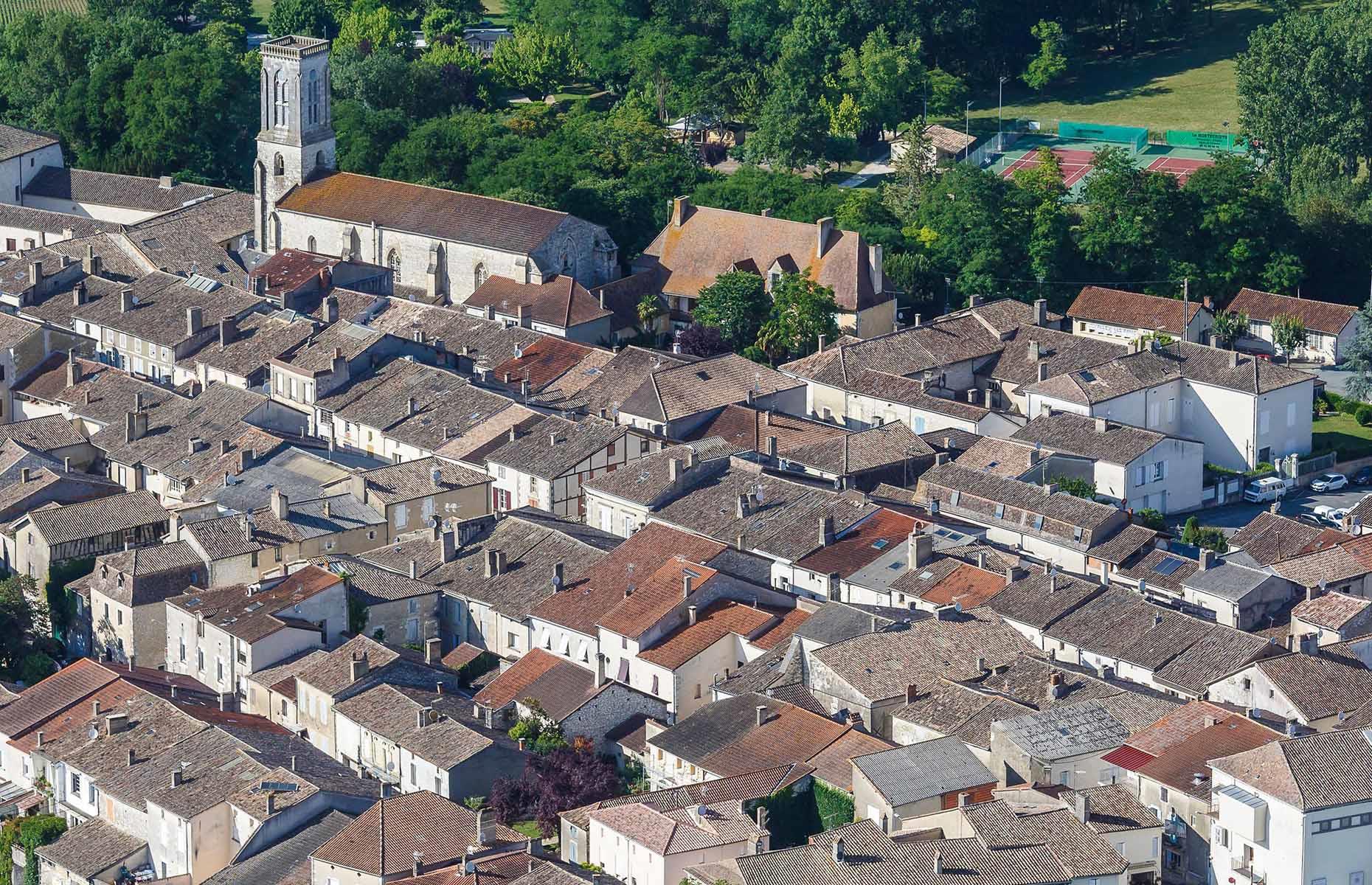 Gold coins hidden in the wall of a home, France: $3.5 million (£2.6m)