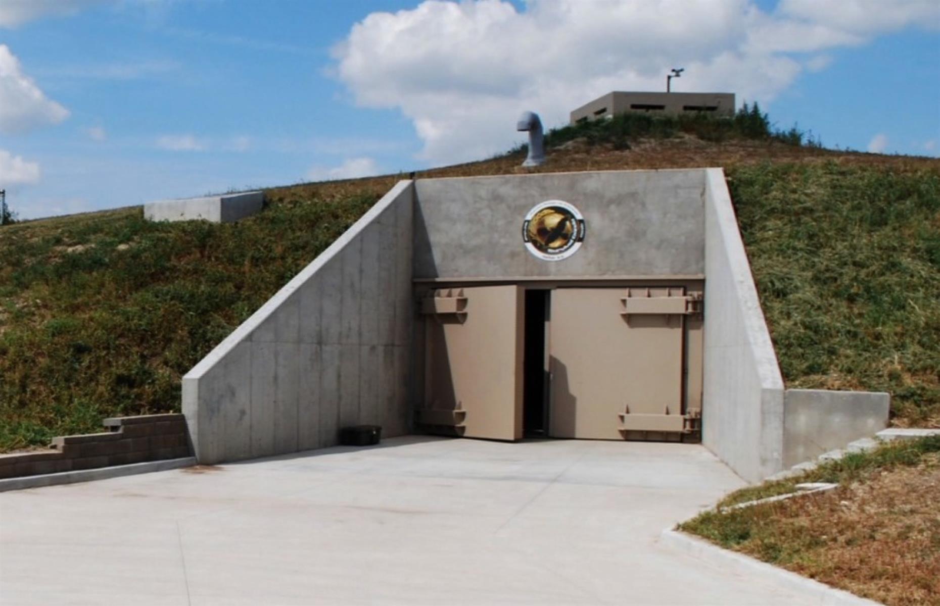 Apocalypse-proof missile silo, Kansas, USA