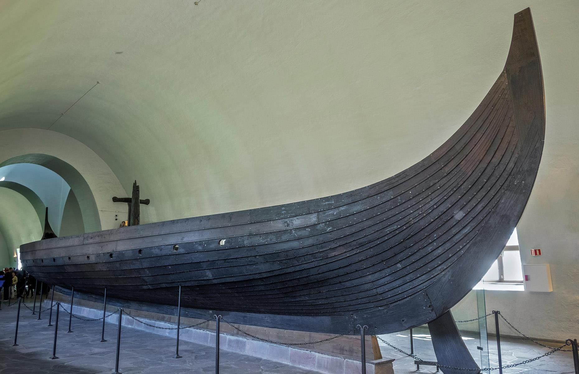 Travel and war: the Vikings