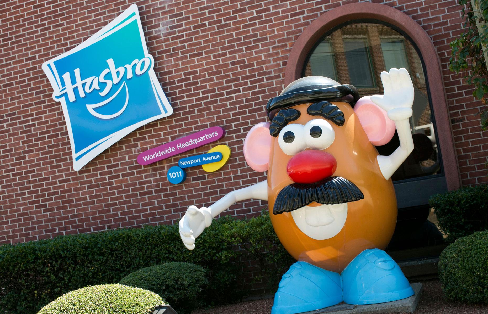 Hasbro: 996 jobs cut