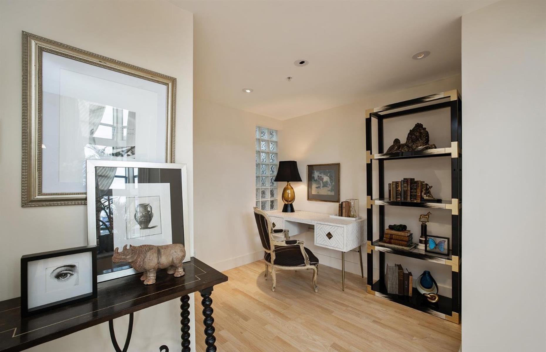 San Fran apartment, California