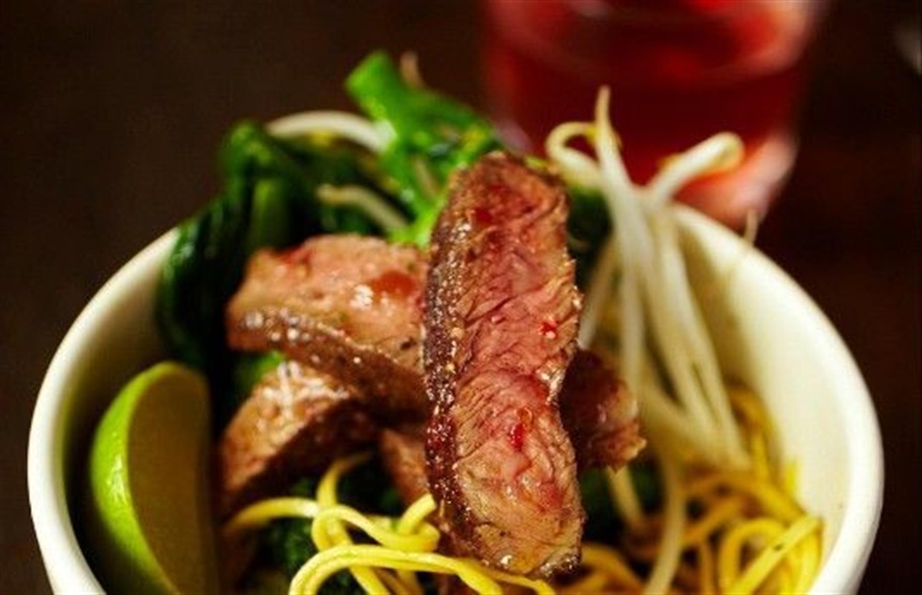 21. Dan-Dan-Nudeln mit Steak