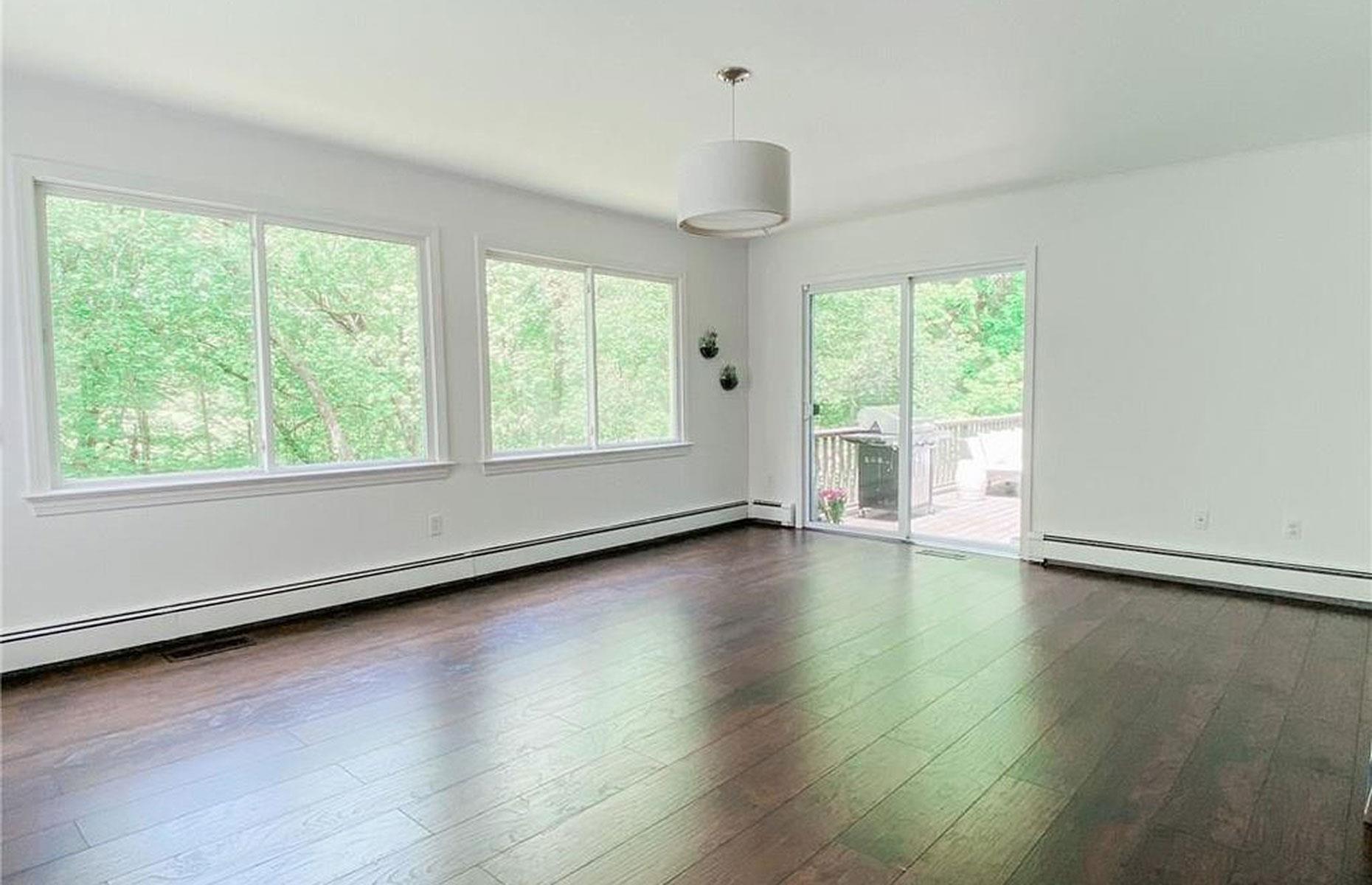Cape Cod-style house with yoga studio, Connecticut, USA: £371,000 ($465k) 