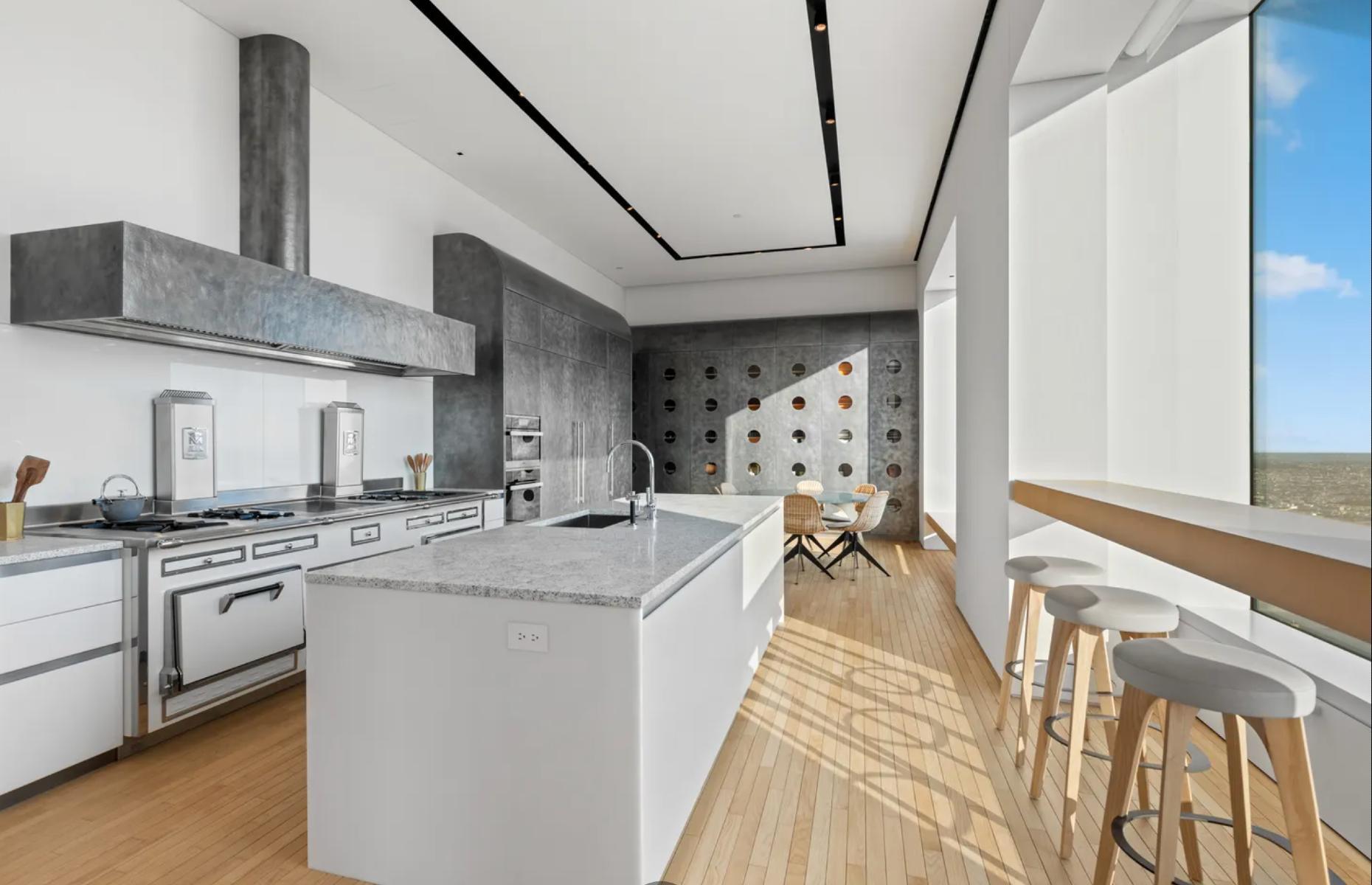 Penthouse 79, New York City, New York