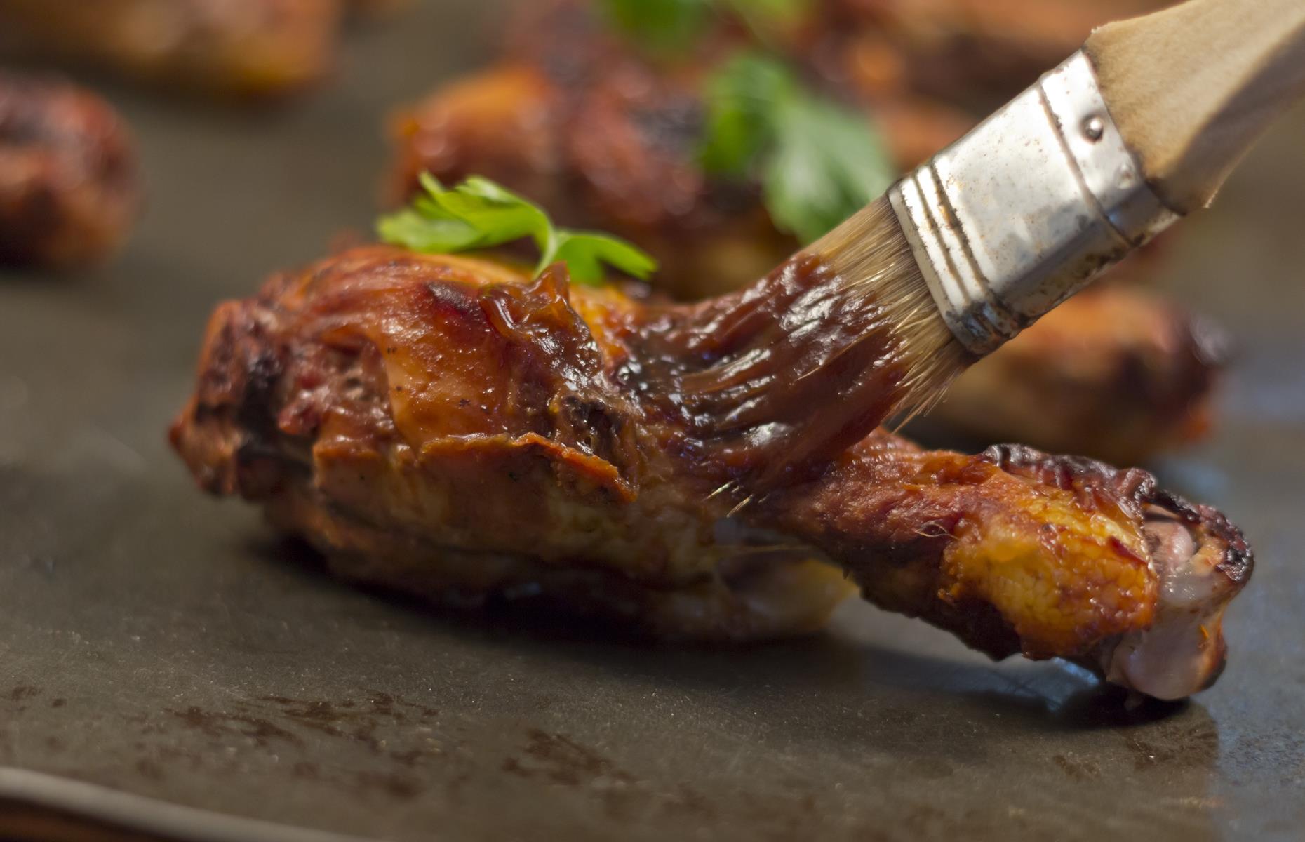 27. Brown meat with Worcestershire sauce