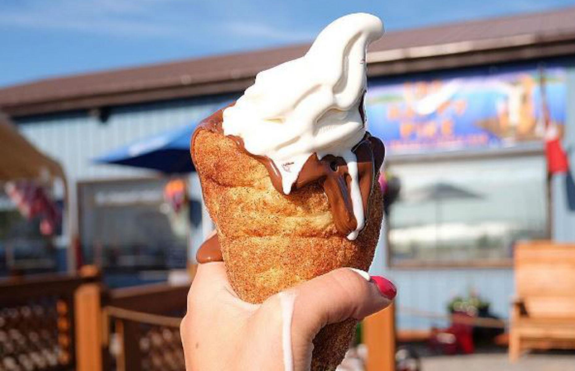 Happy Pike Ice Cream & Snack Bar – West Chazy, New York