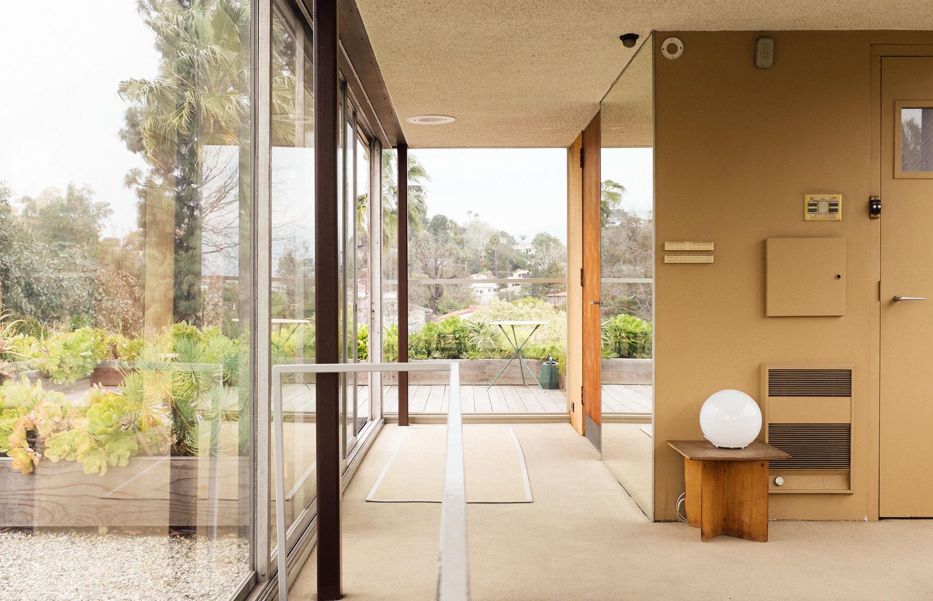 Richard Neutra's space age treehouse, California, USA 