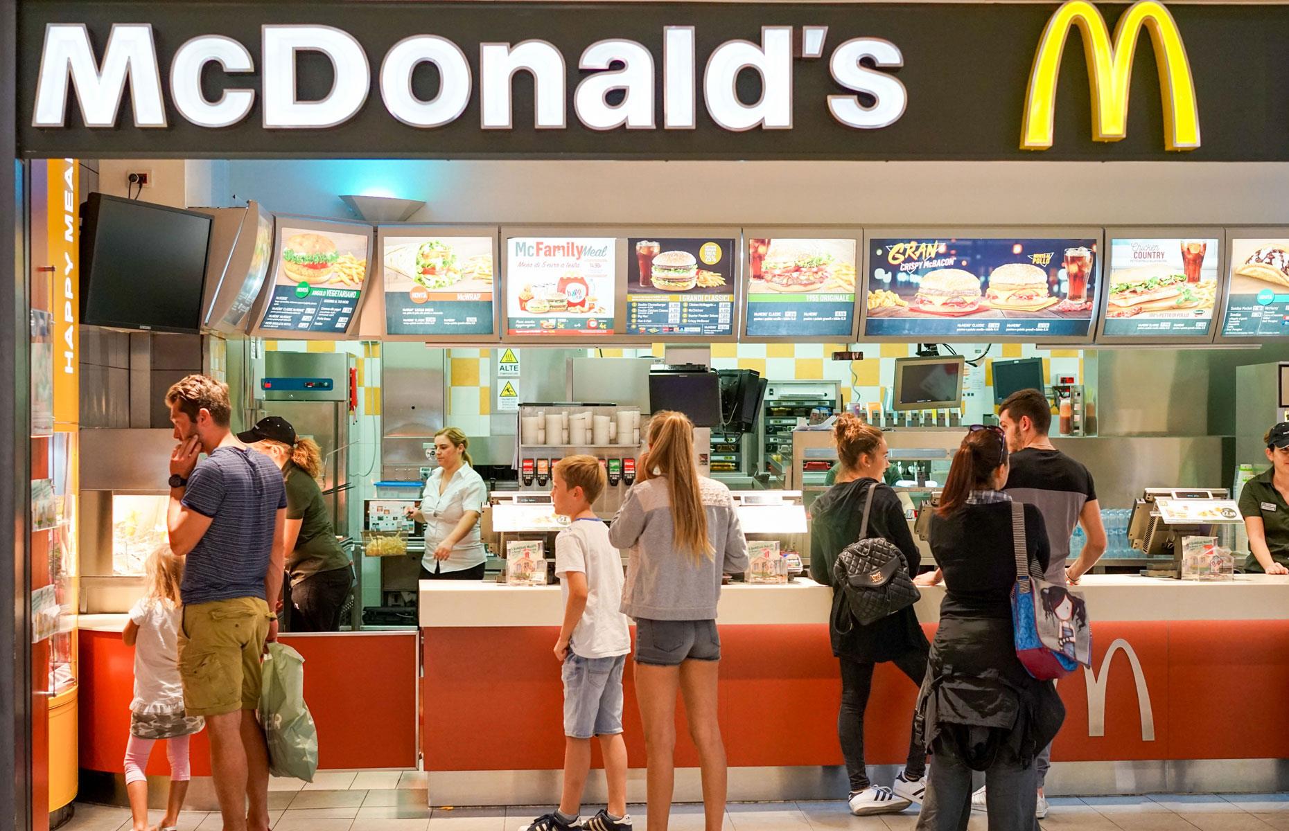 4. McDonald's: 1.9 million employees