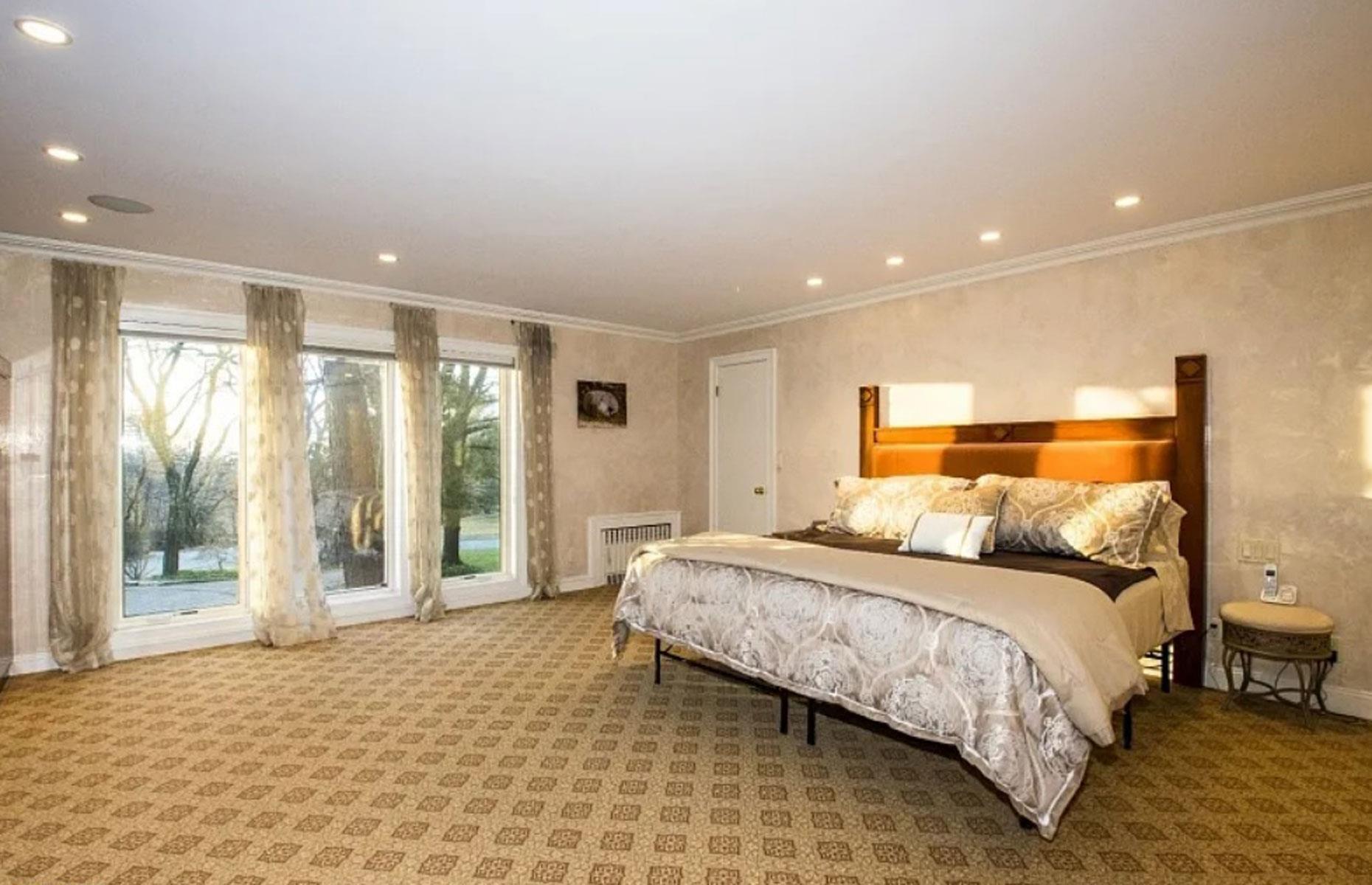 Jared Kushner's childhood mansion in Livingston, New Jersey