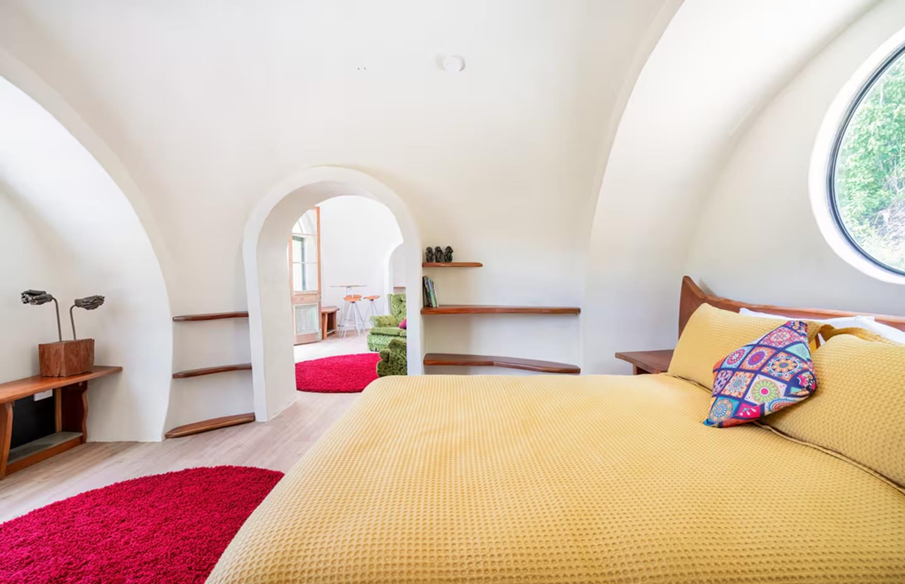 Blissful bedroom 