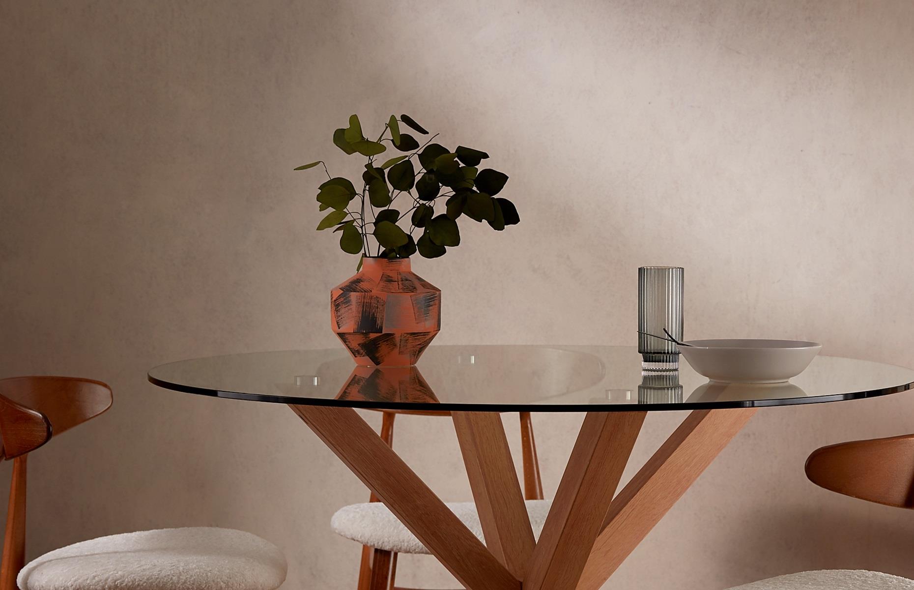 Pick curved furniture