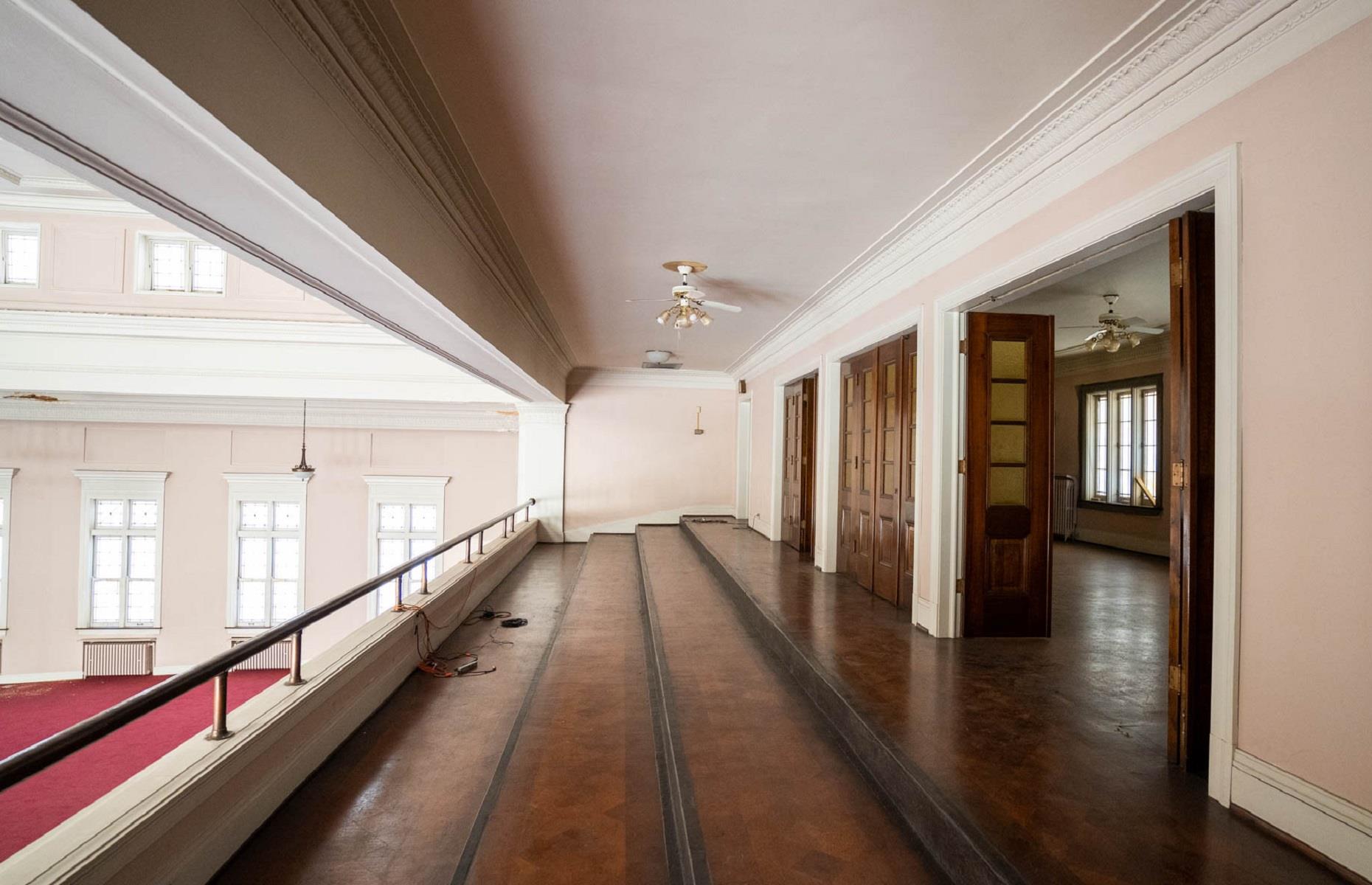 Historic church, Indiana, USA: £270,400 ($325k)