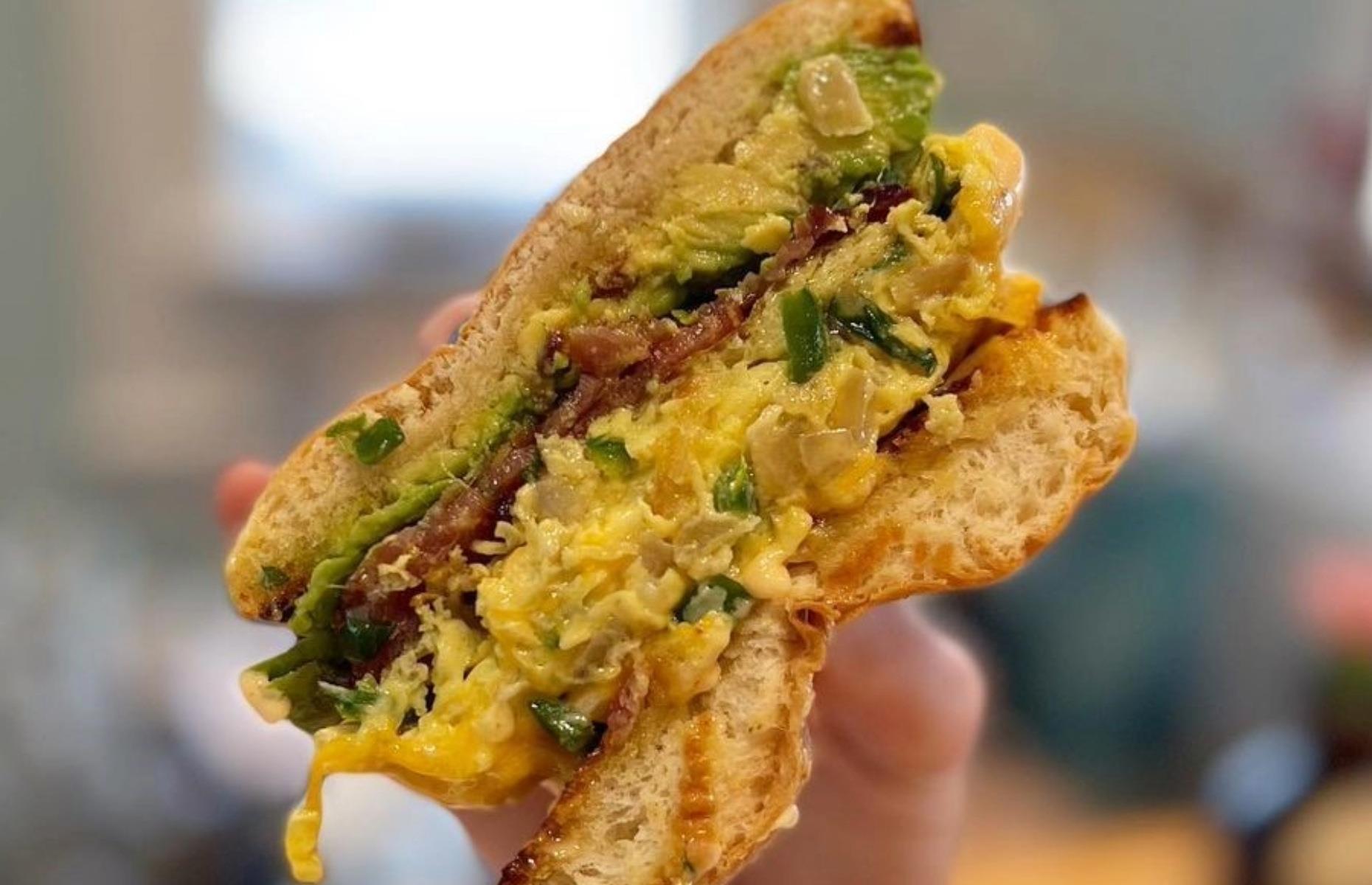 Florida: Sriracha Breakfast Sandwich, Crackings, Santa Rosa Beach and Destin