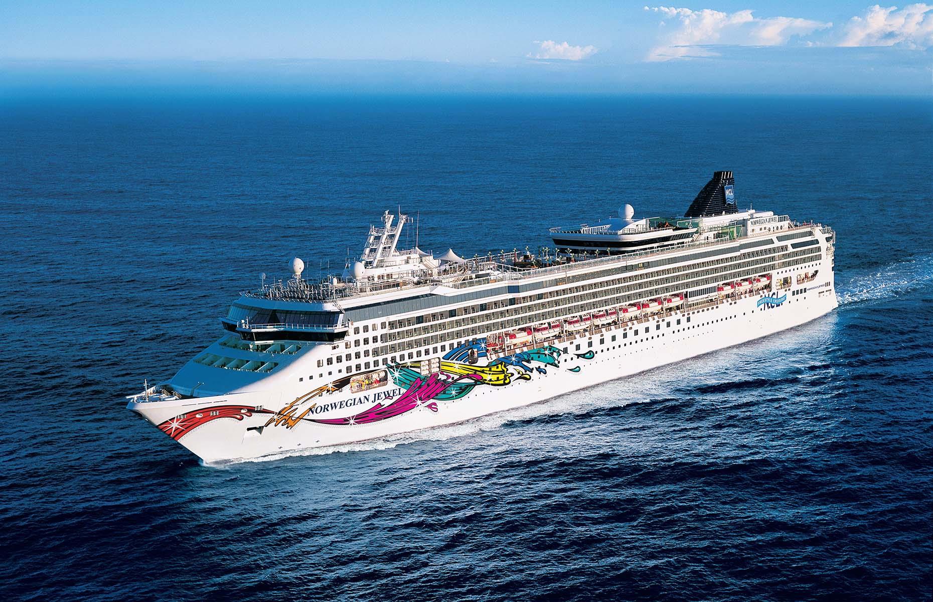 The Haven 3-Bedroom Garden Villa, Norwegian Jewel, Norwegian Cruise Line