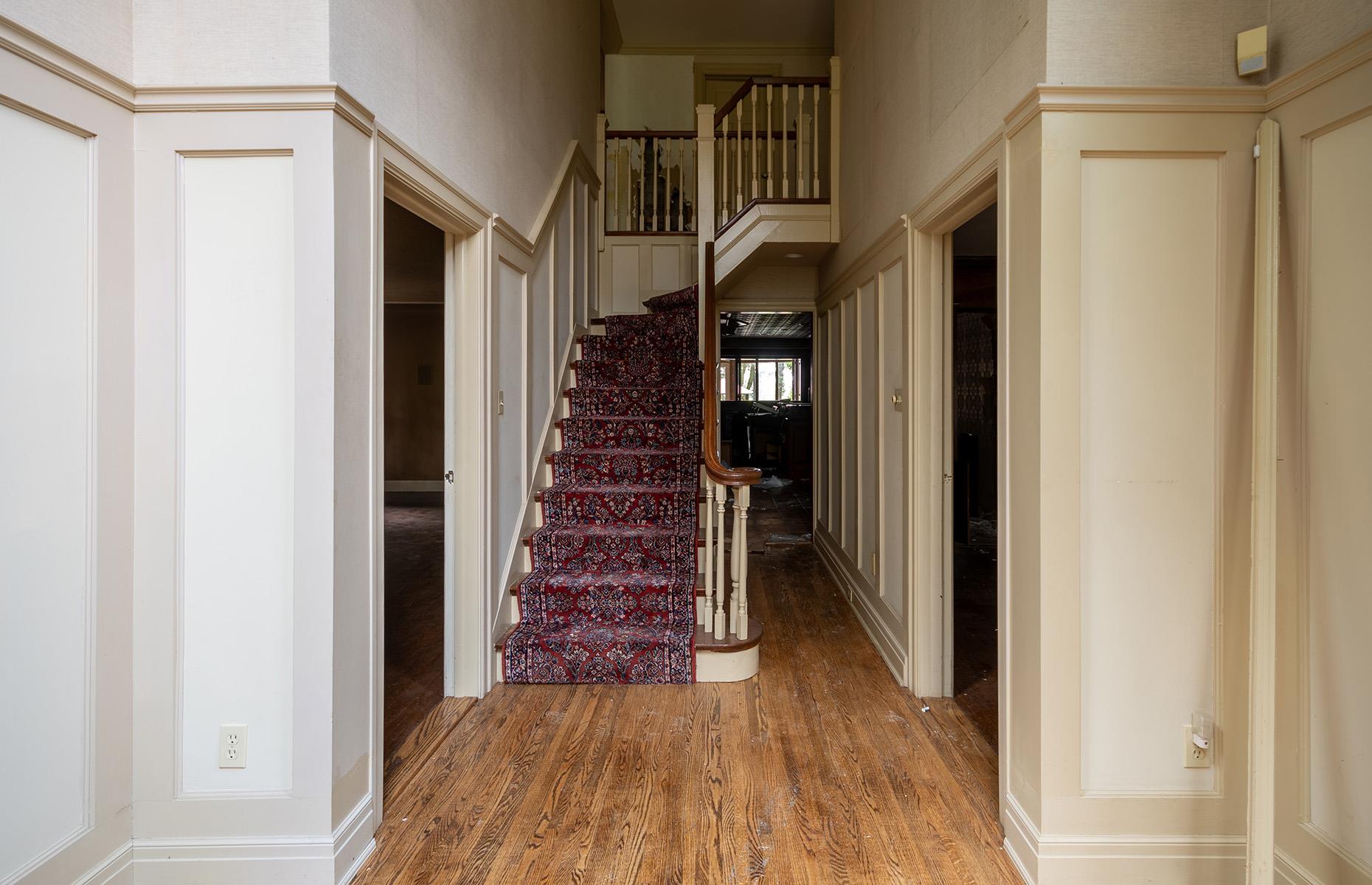Elegant entryway