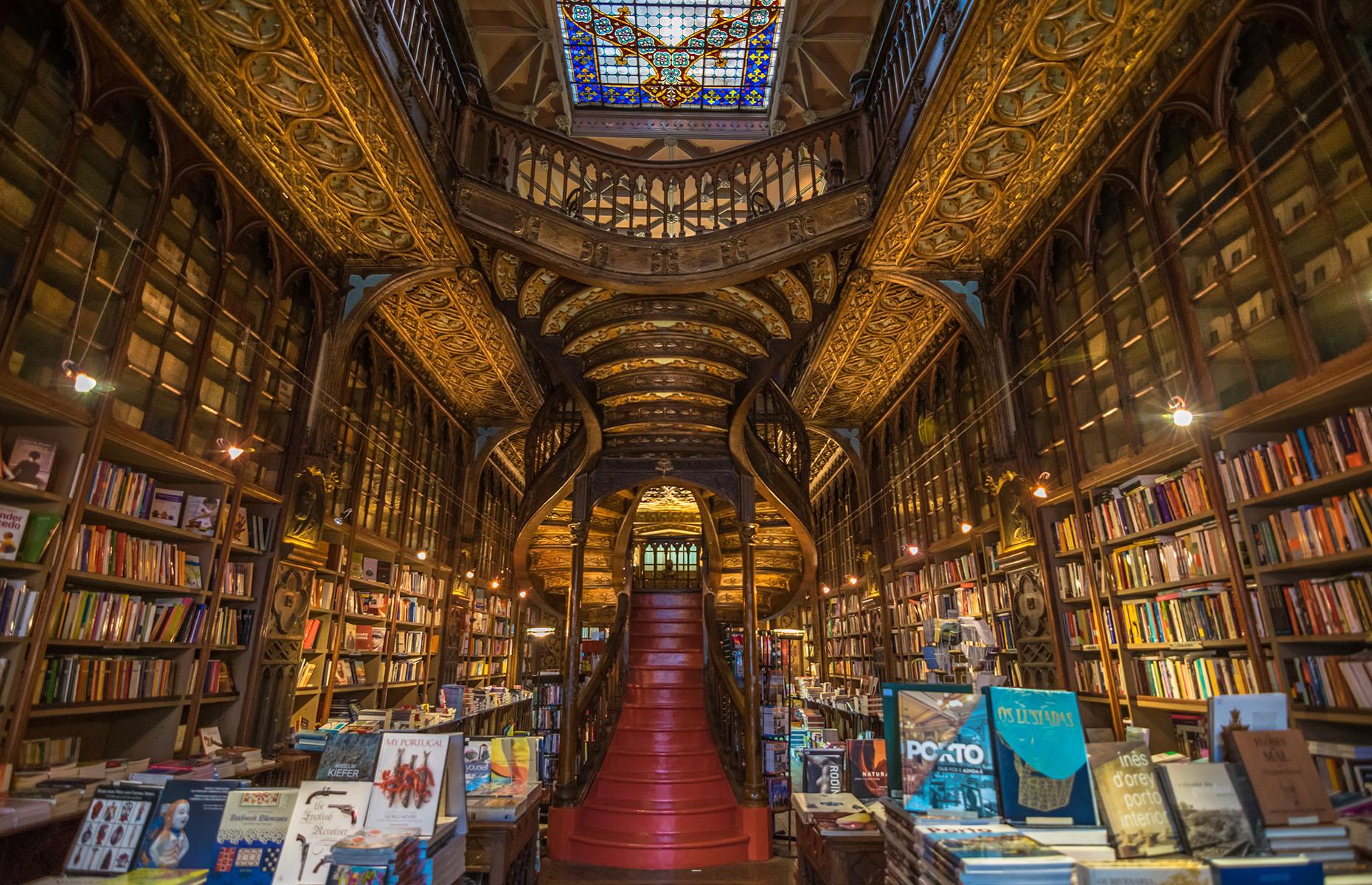 1. Livraria Lello, Porto, Portugal
