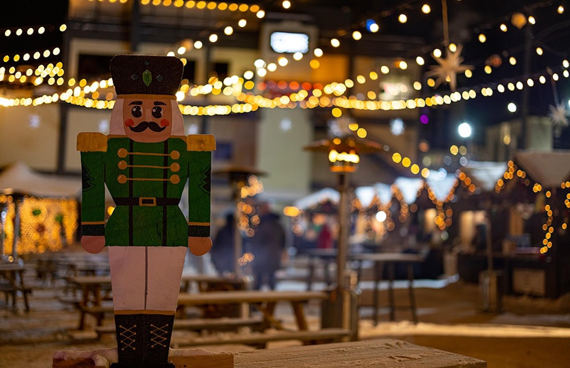 Alaska: Holiday Market, Anchorage