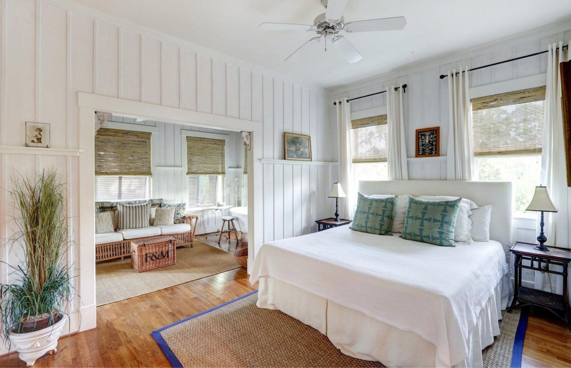 Sandra Bullock's island hideaway: sold for $4.2 million