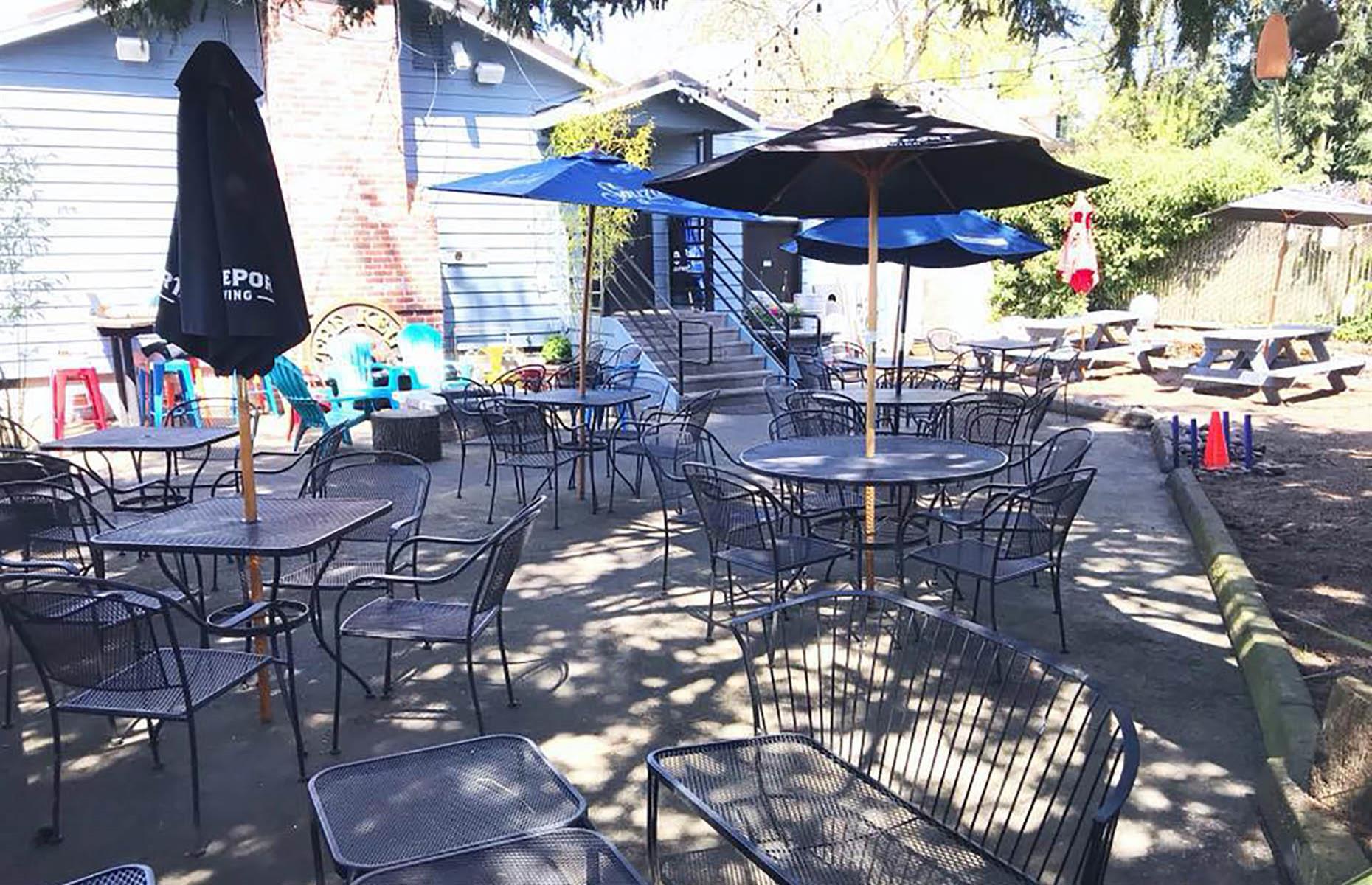 Oregon: Coasters Brew Pub, Milwaukie