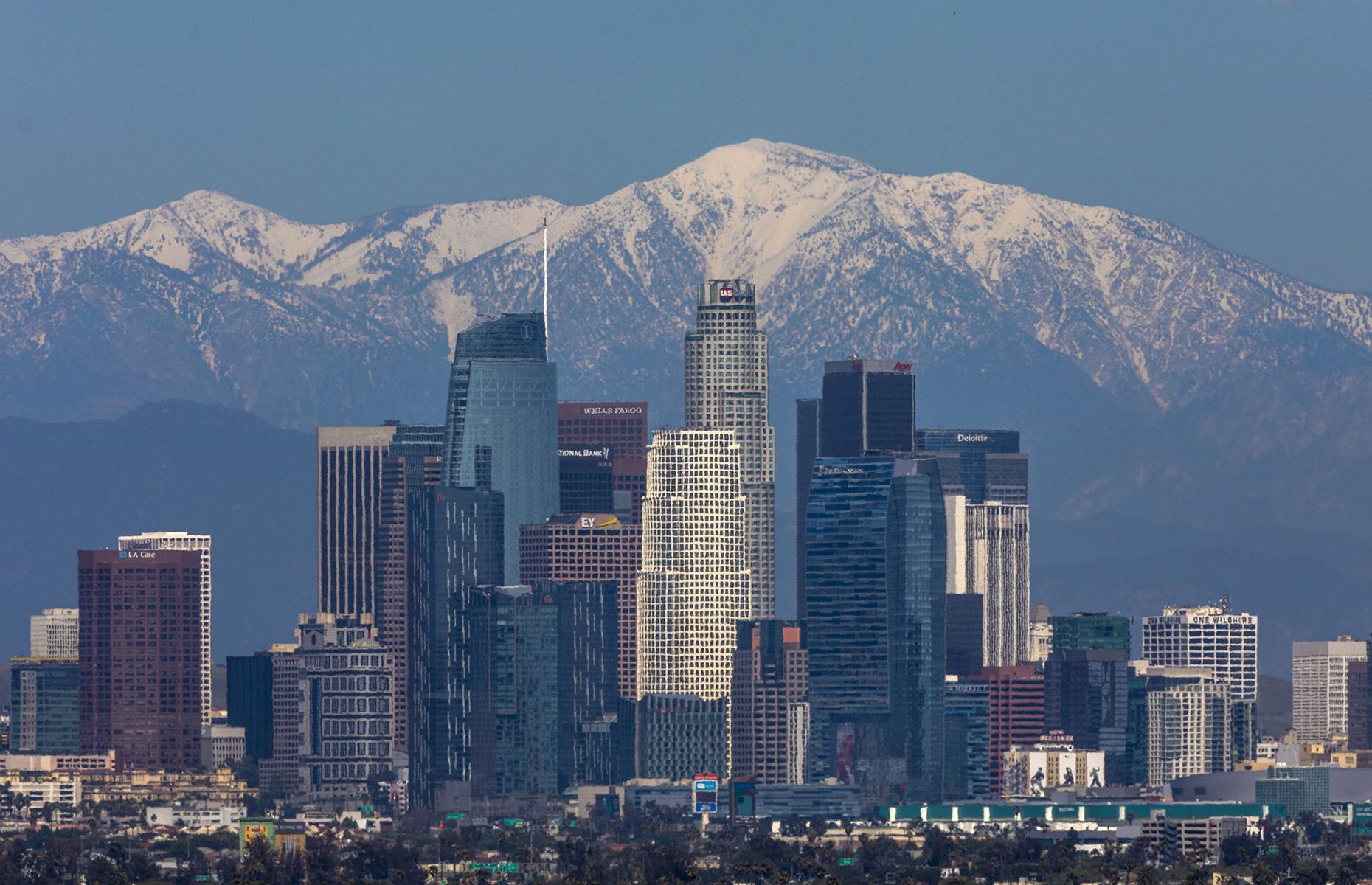 Air quality improves in Los Angeles, California, USA