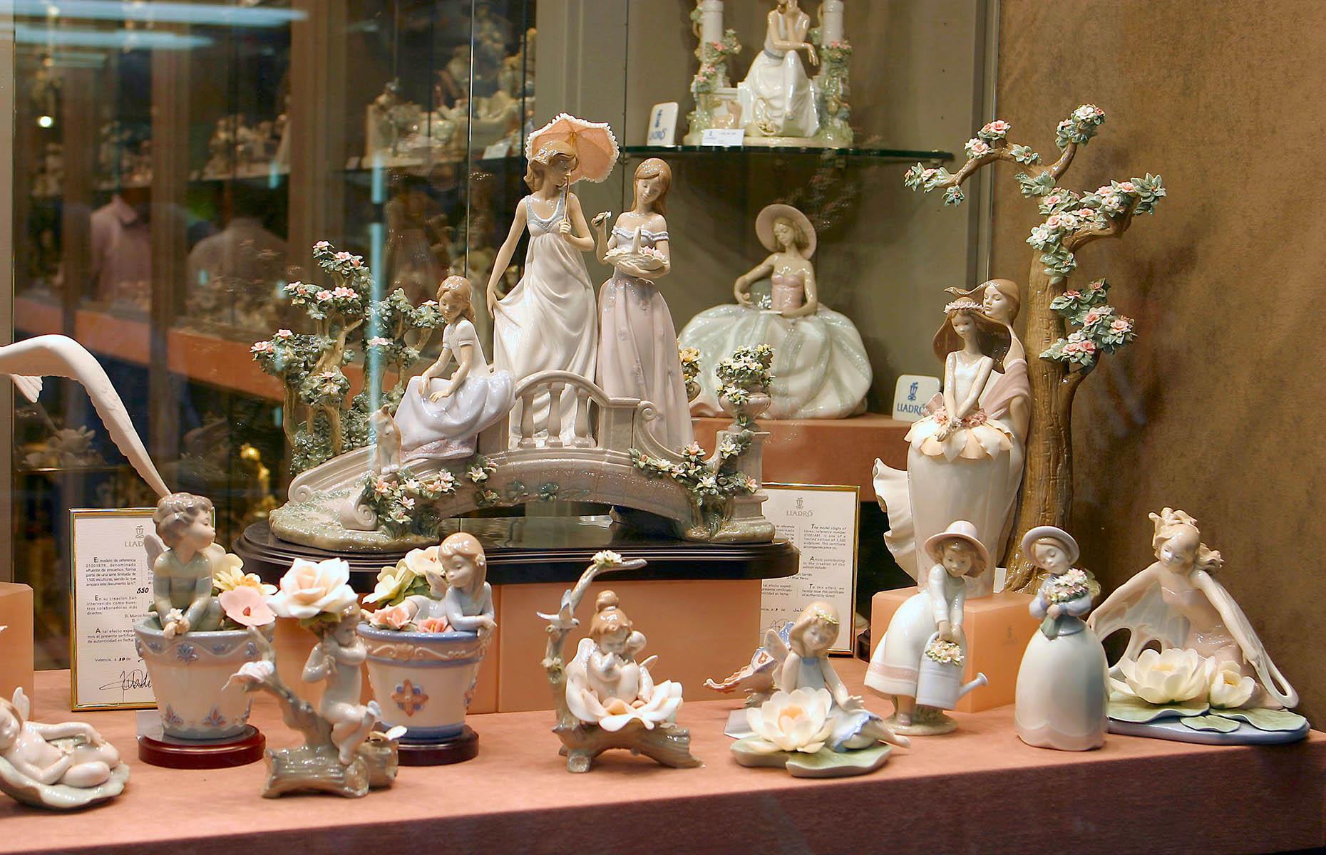 Lladró figurines
