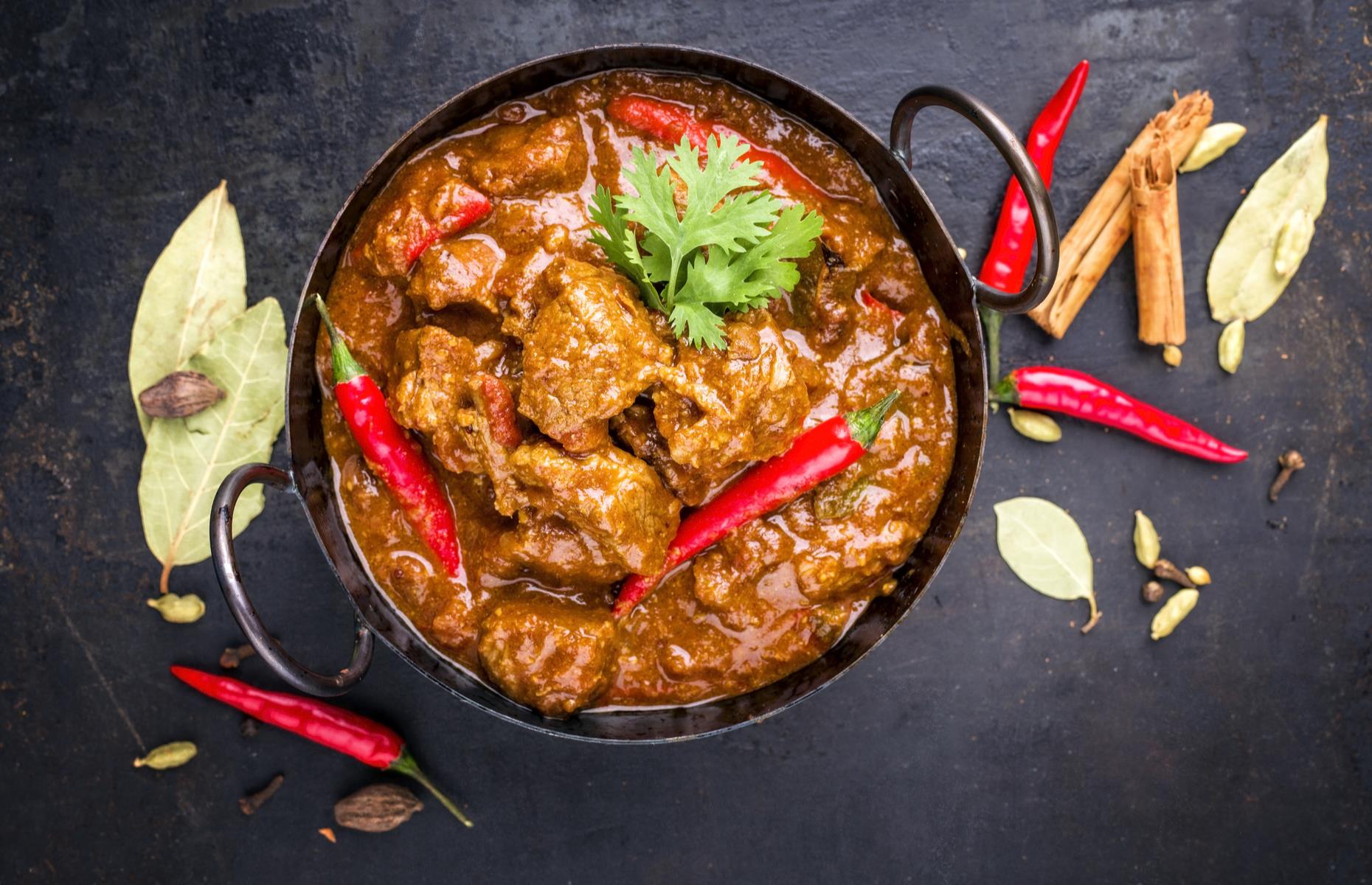 Leg of lamb: dopiaza
