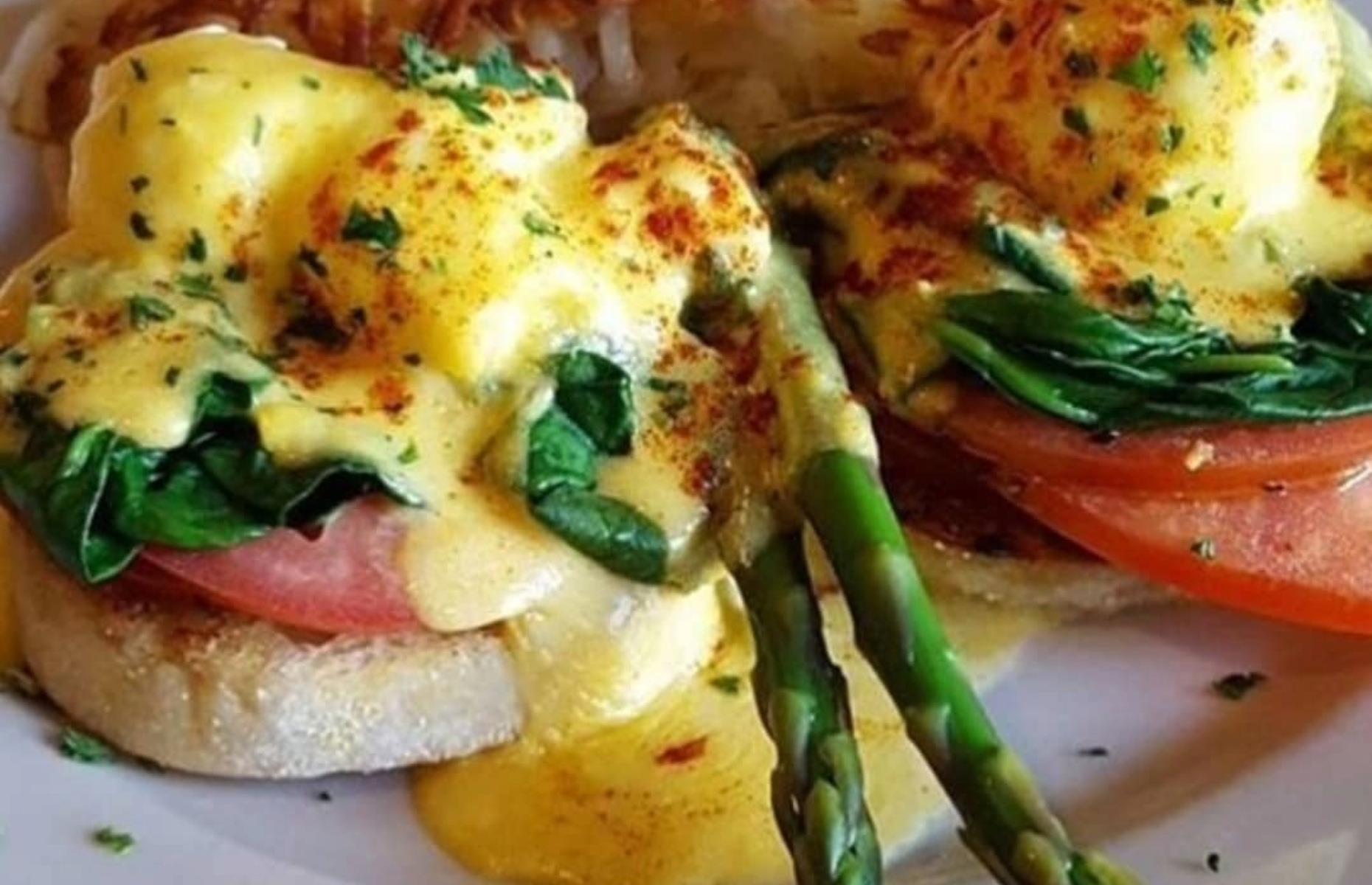 Nebraska: eggs Florentine, The Green Gateau, Lincoln